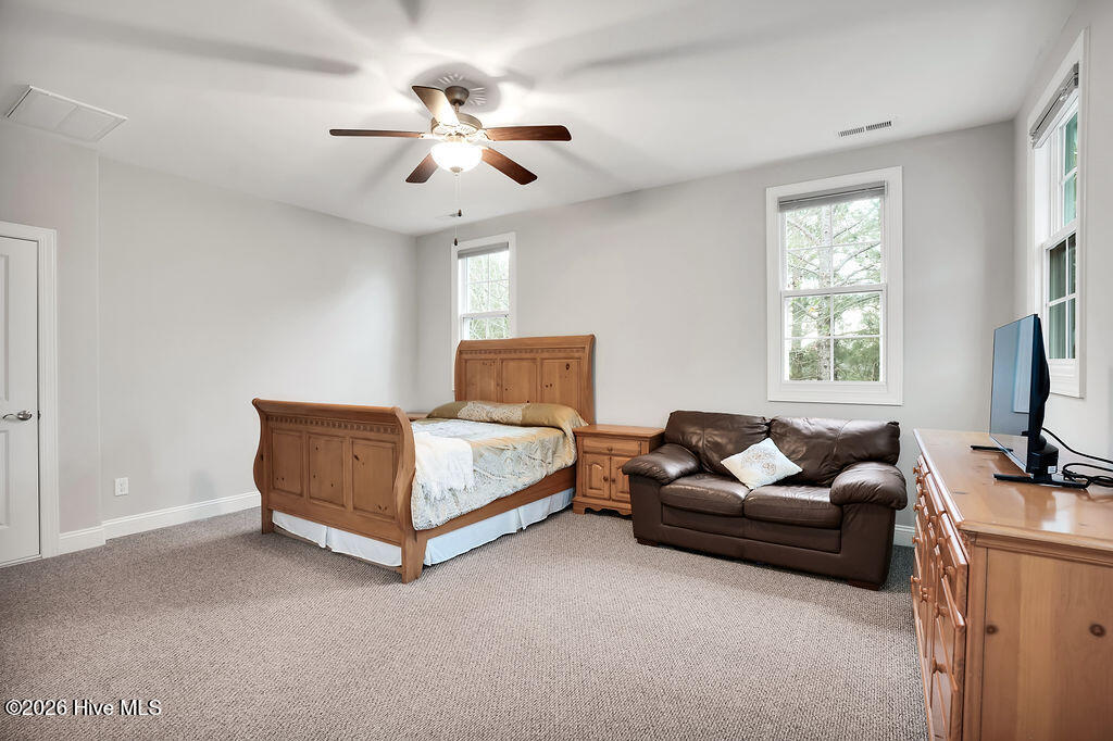 100558755 | Photo 30