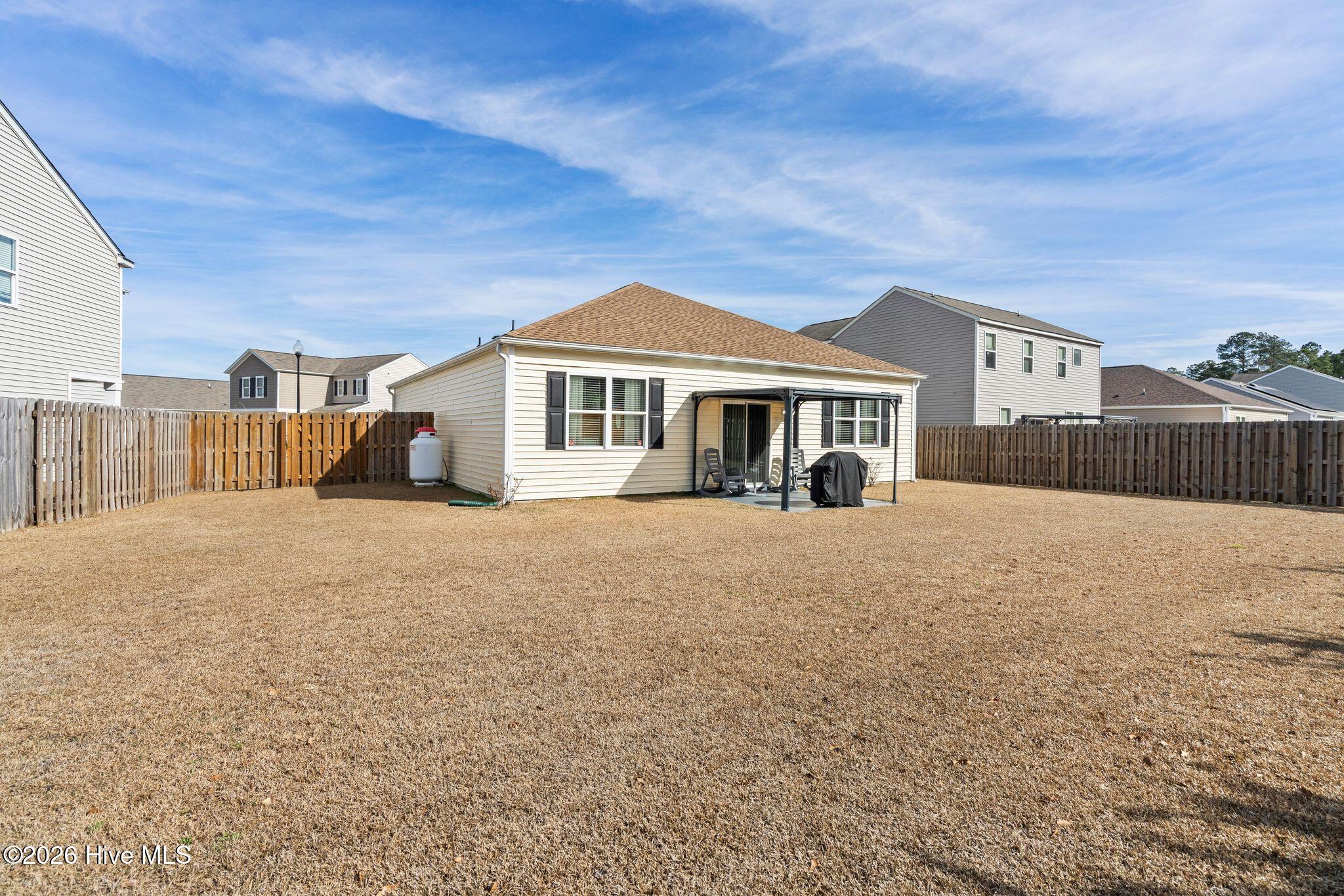 100550283 | Photo 55