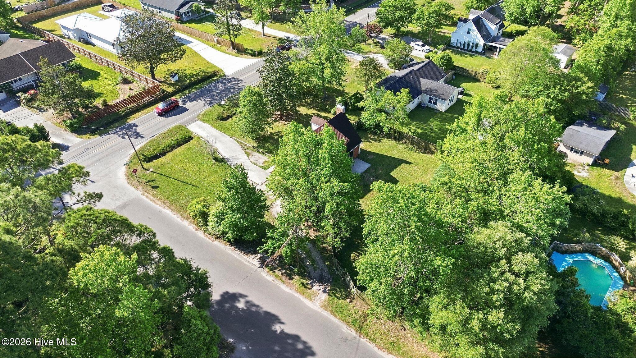 100568902 | Photo 54