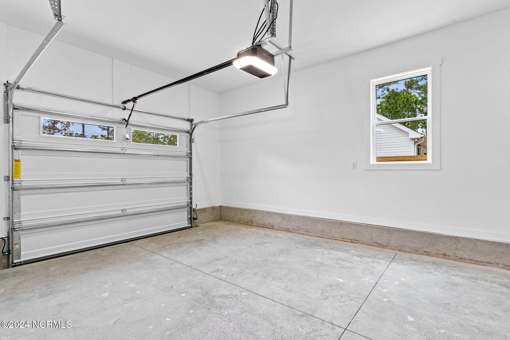 100547531 | Photo 26