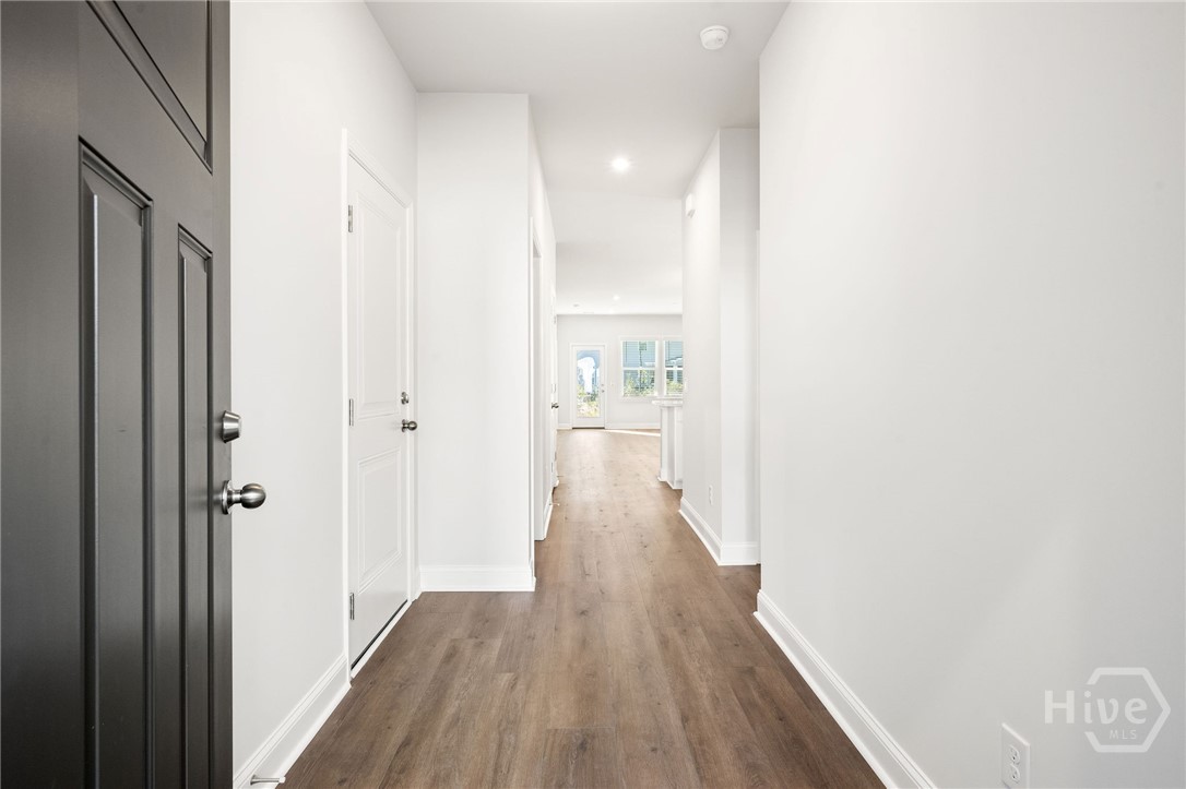 Homes for sale in Richmond Hill, GA | 420 Monterey Loop, Richmond Hill, GA 31324 | MLS# SA346866