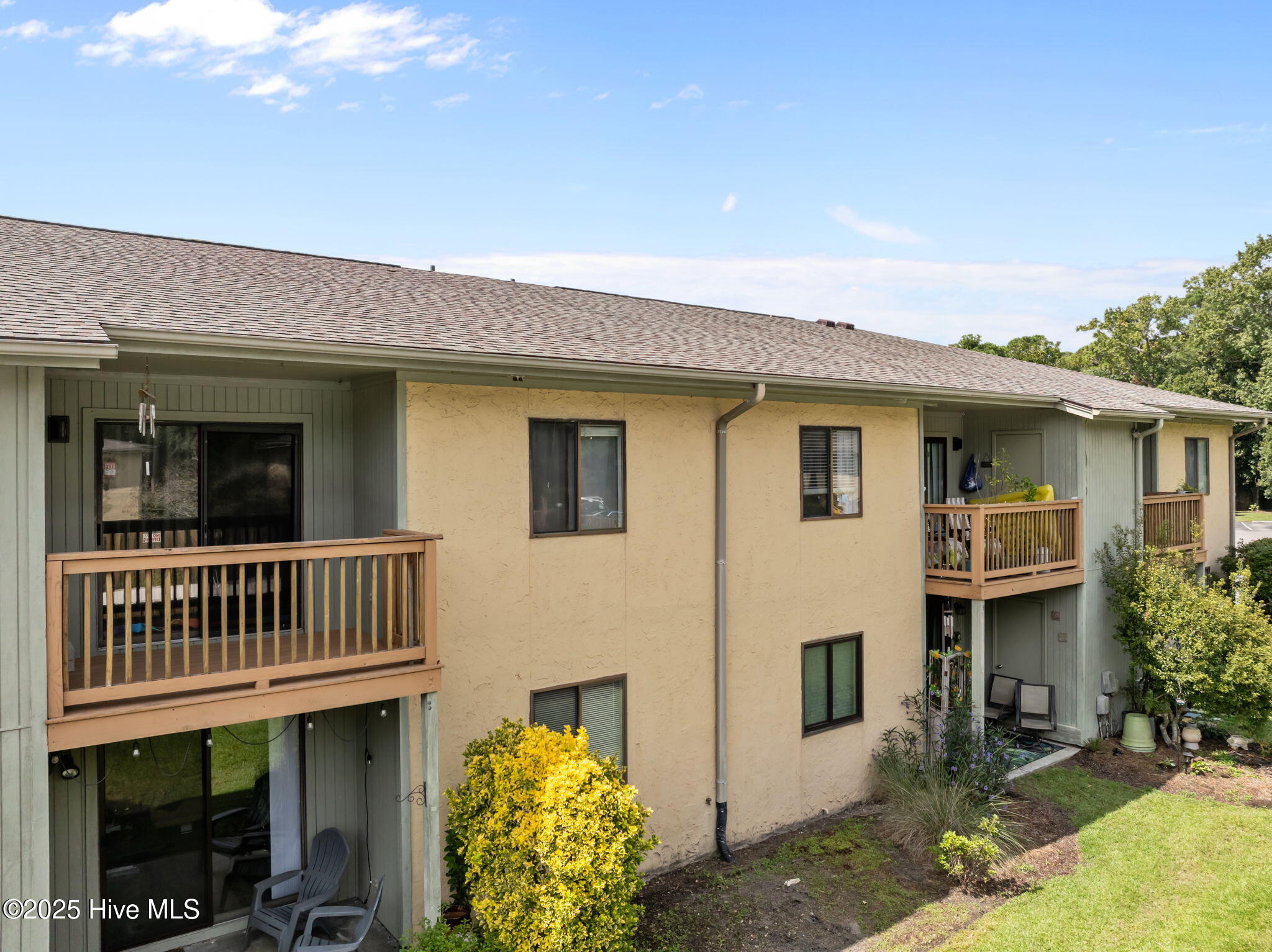 100529850 | Photo 38