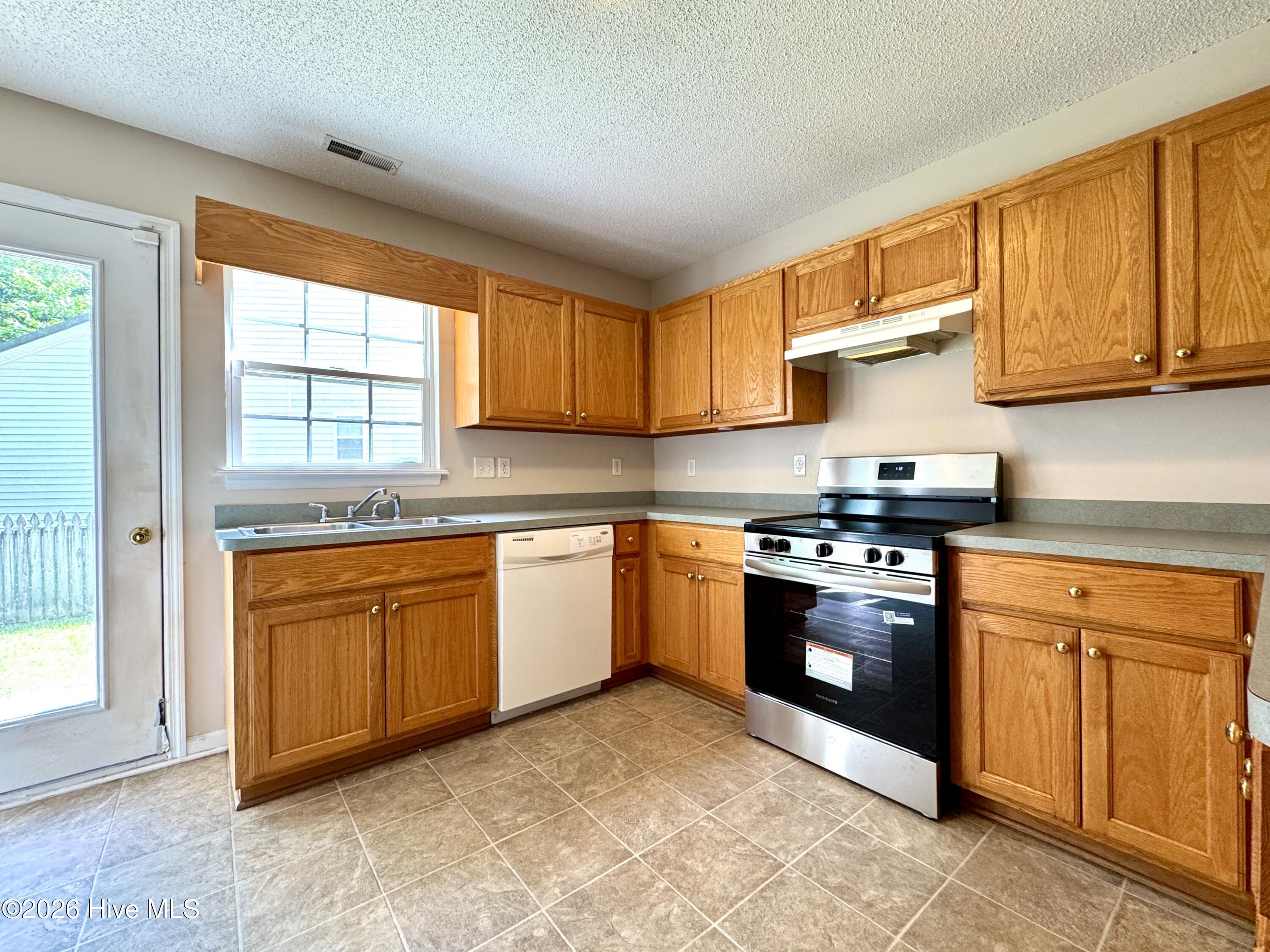 521 Jimmies Creek Drive,New Bern