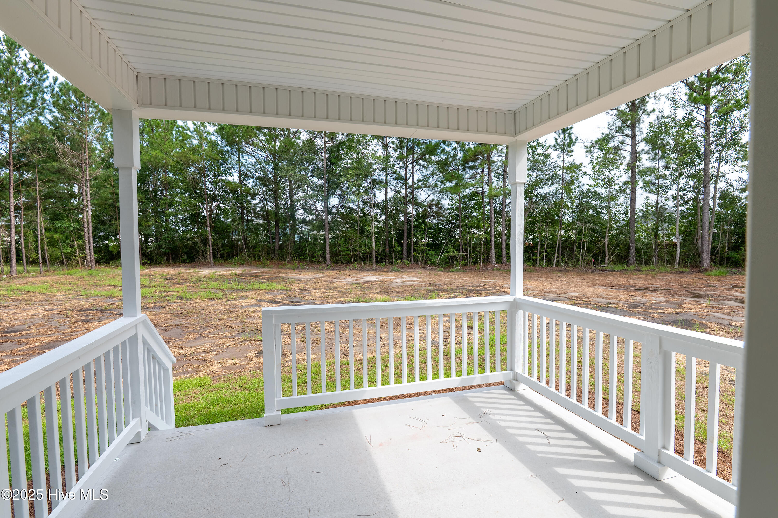 100518450 | Photo 30