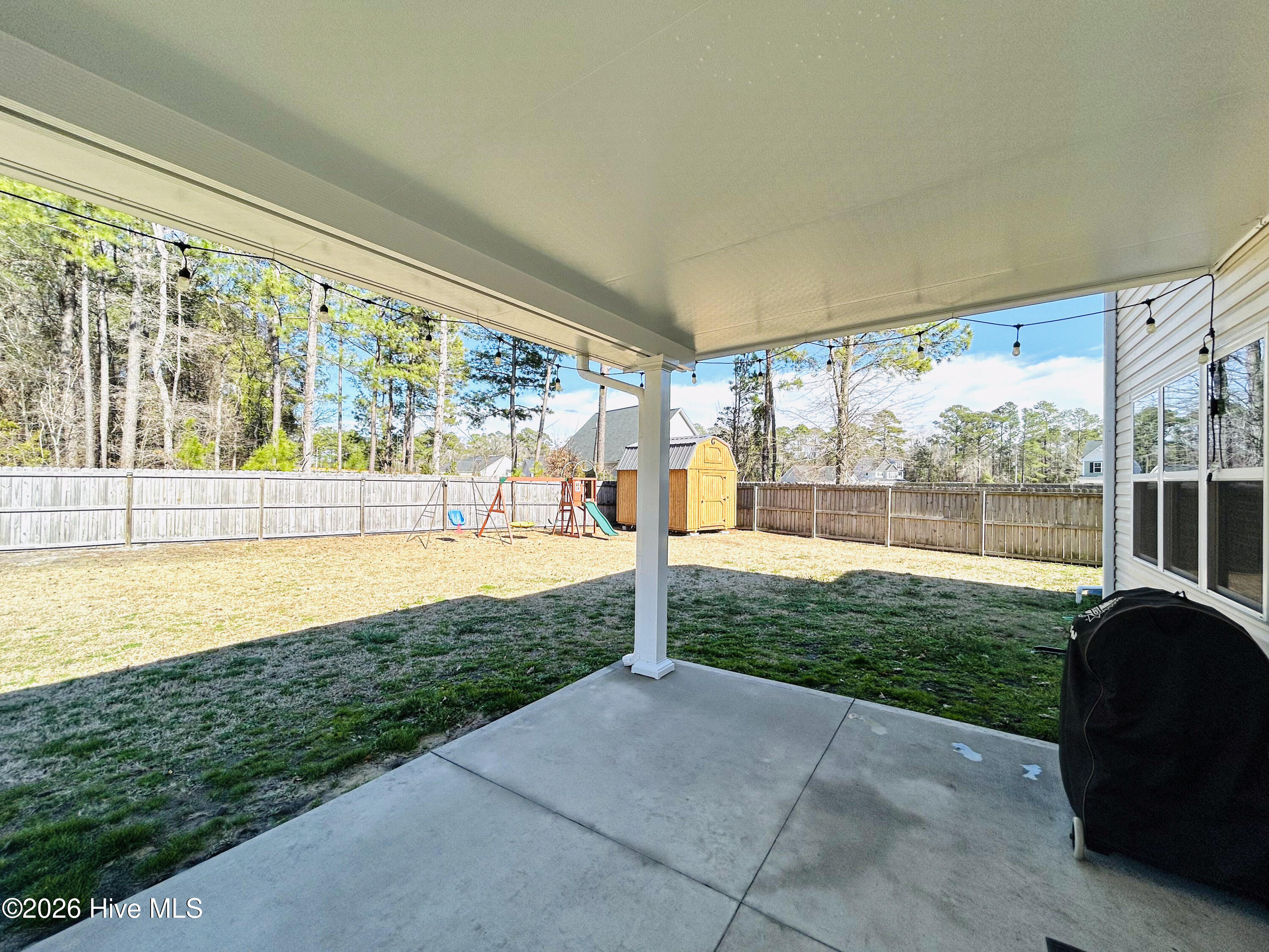 100557400 | Photo 45