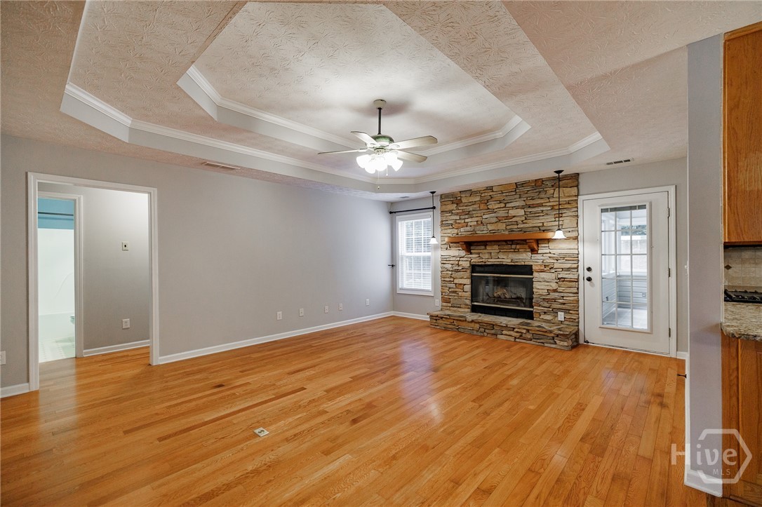2249 Cluster Lane