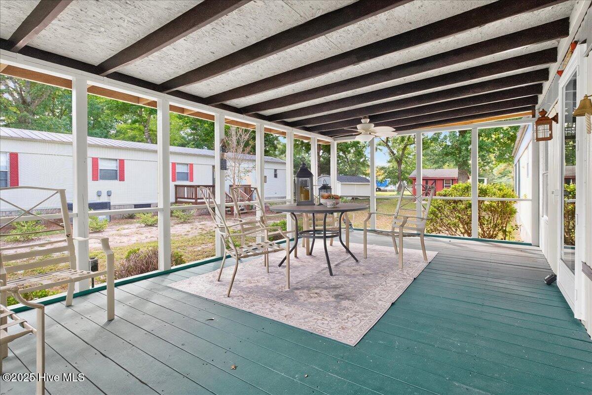 100534395 | Photo 36