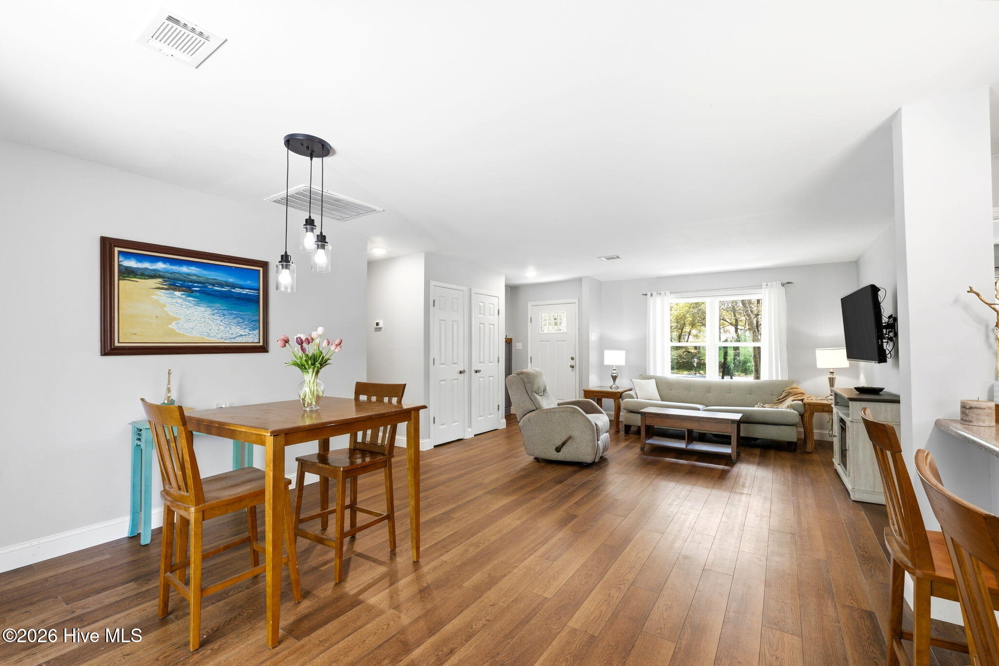 100564618 | Photo 26