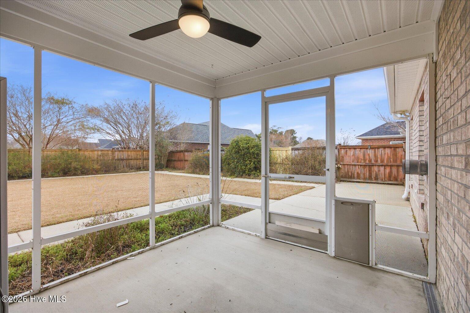 100557430 | Photo 10