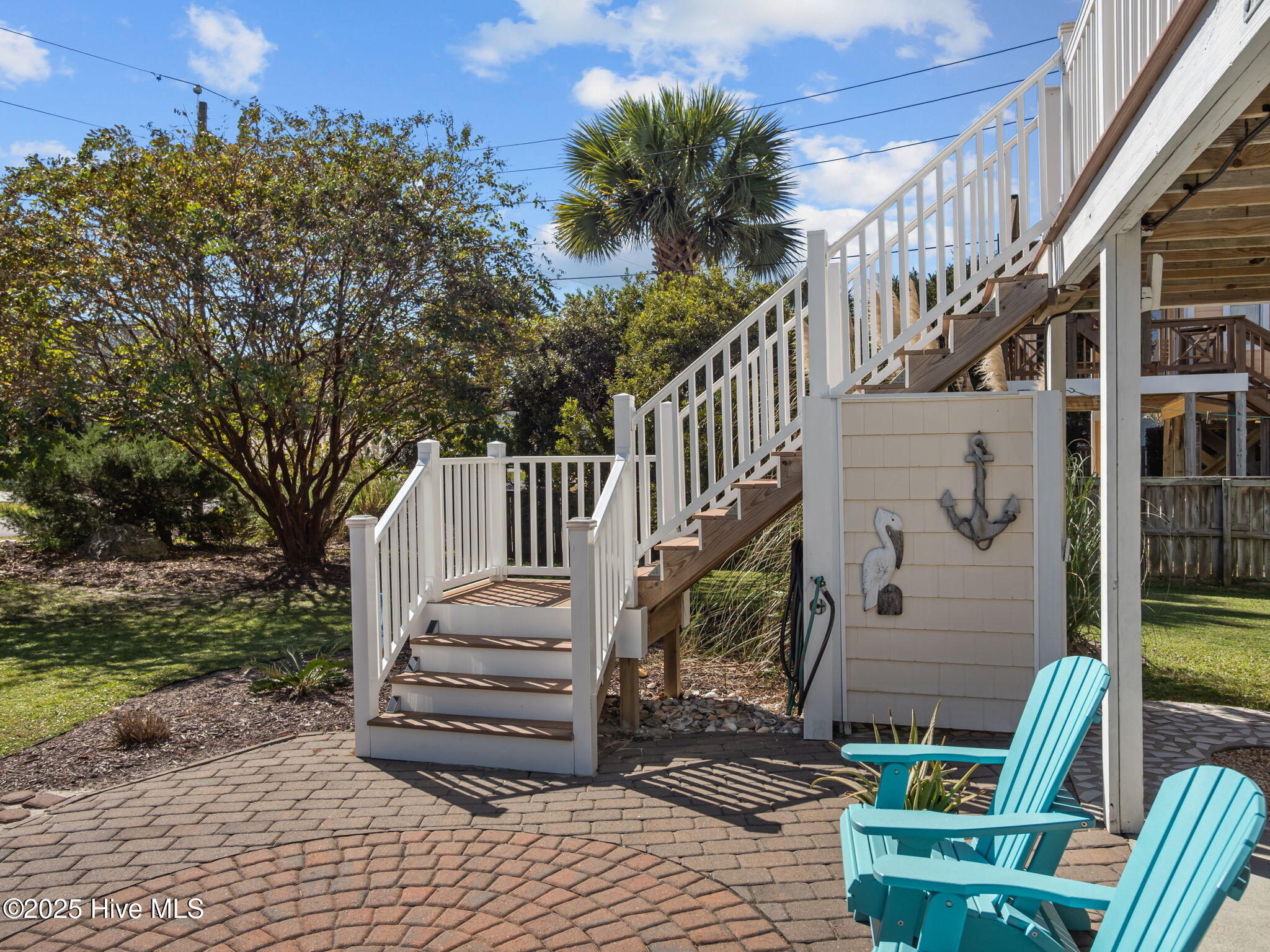 100537997 | Photo 33