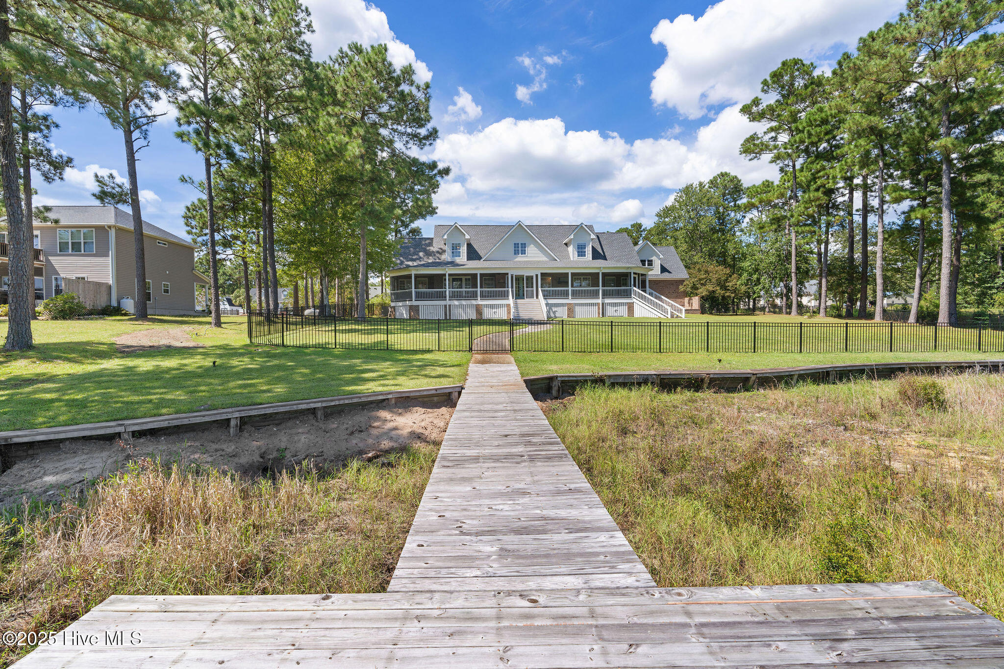 100526729 | Photo 87