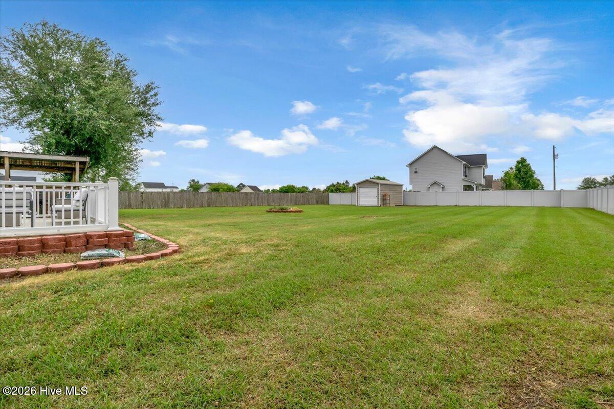 100570228 | Photo 40