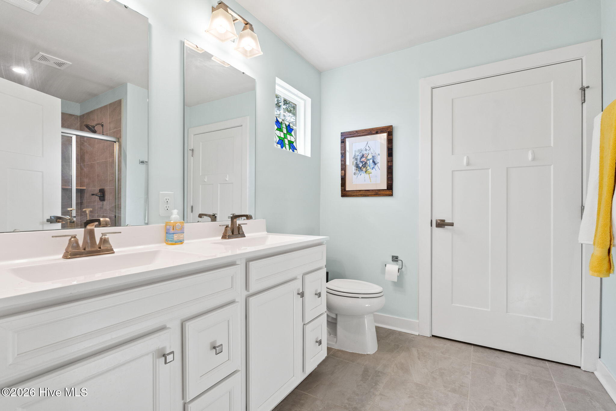 100564304 | Photo 15