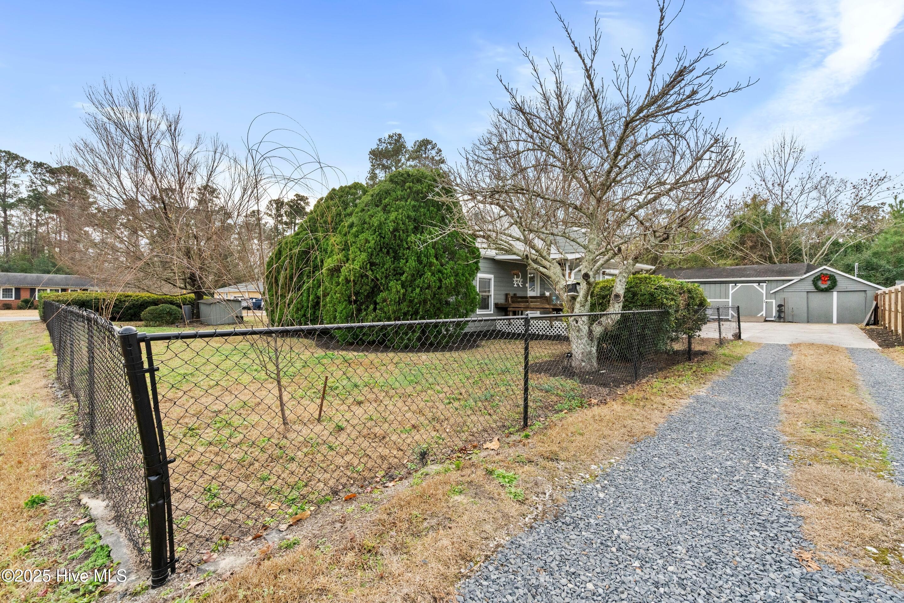 100546242 | Photo 44