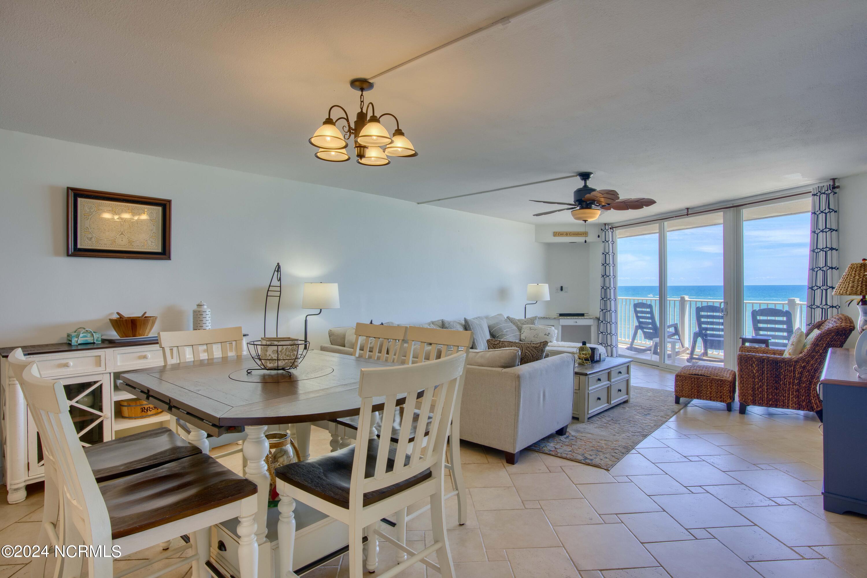 100549578 | Photo 11