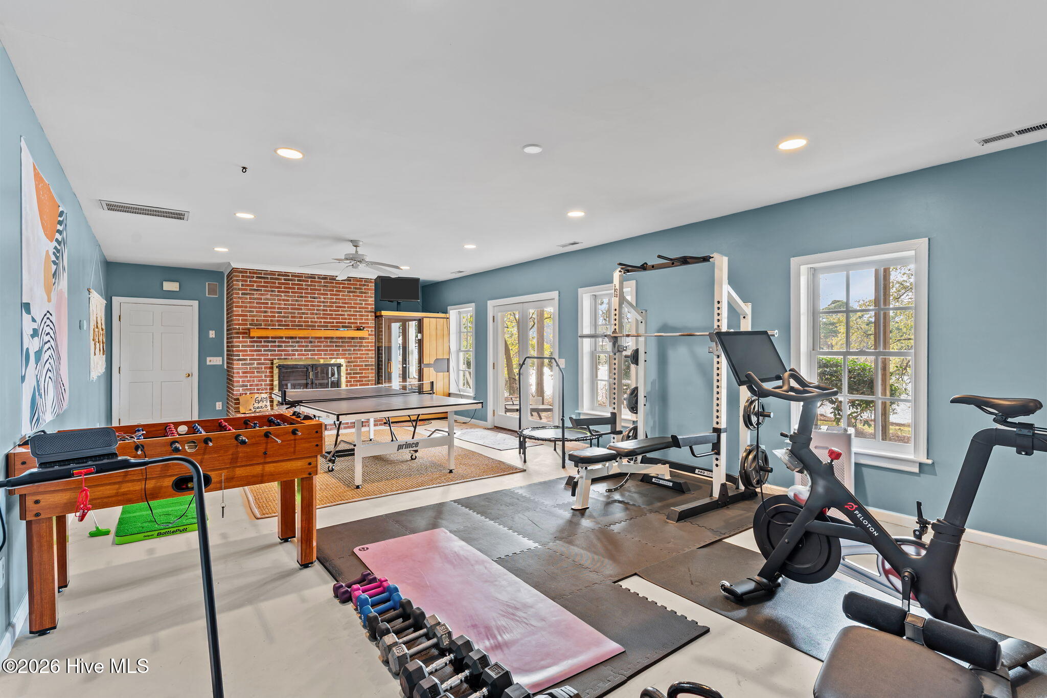 100556874 | Photo 44