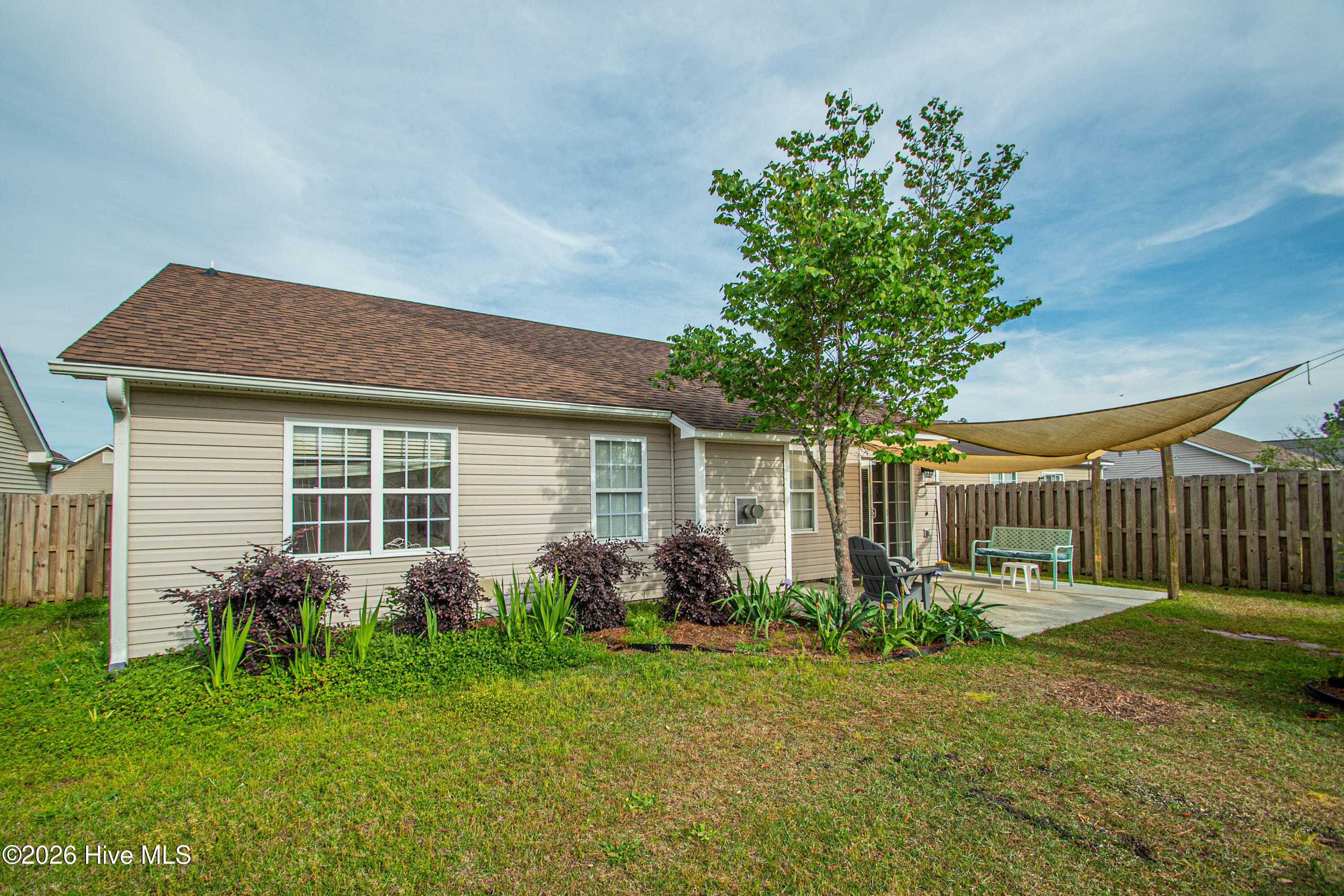 100567931 | Photo 14