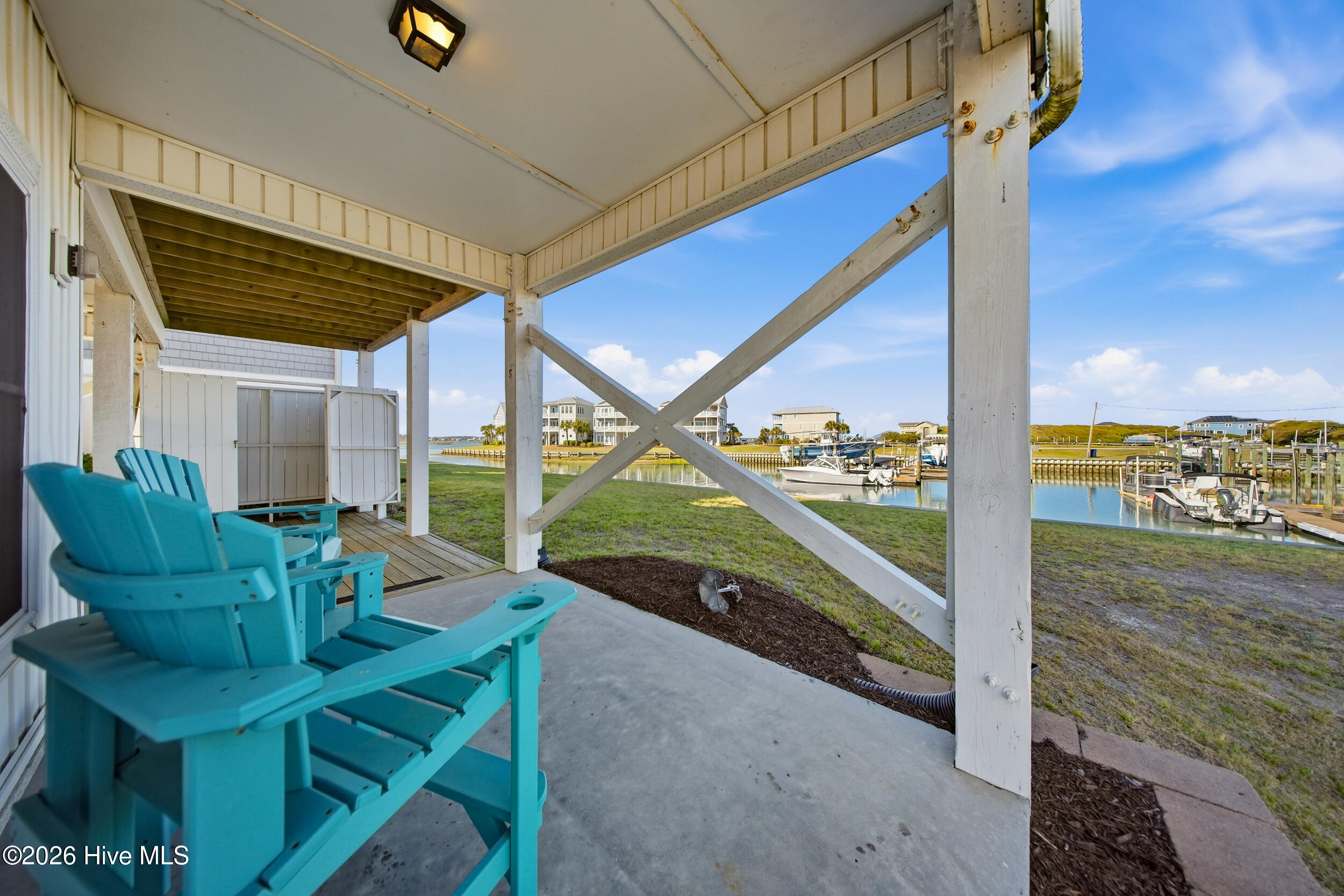 100565871 | Photo 49