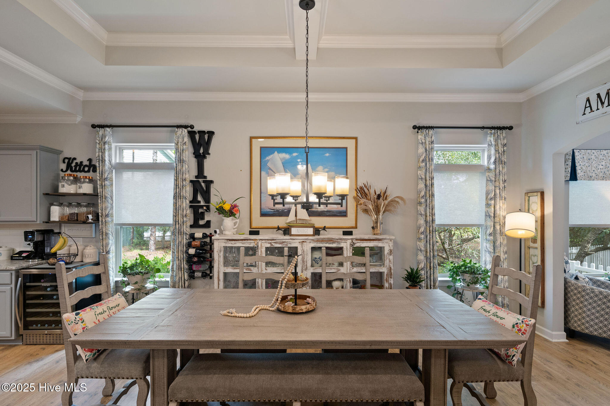 100529341 | Photo 17