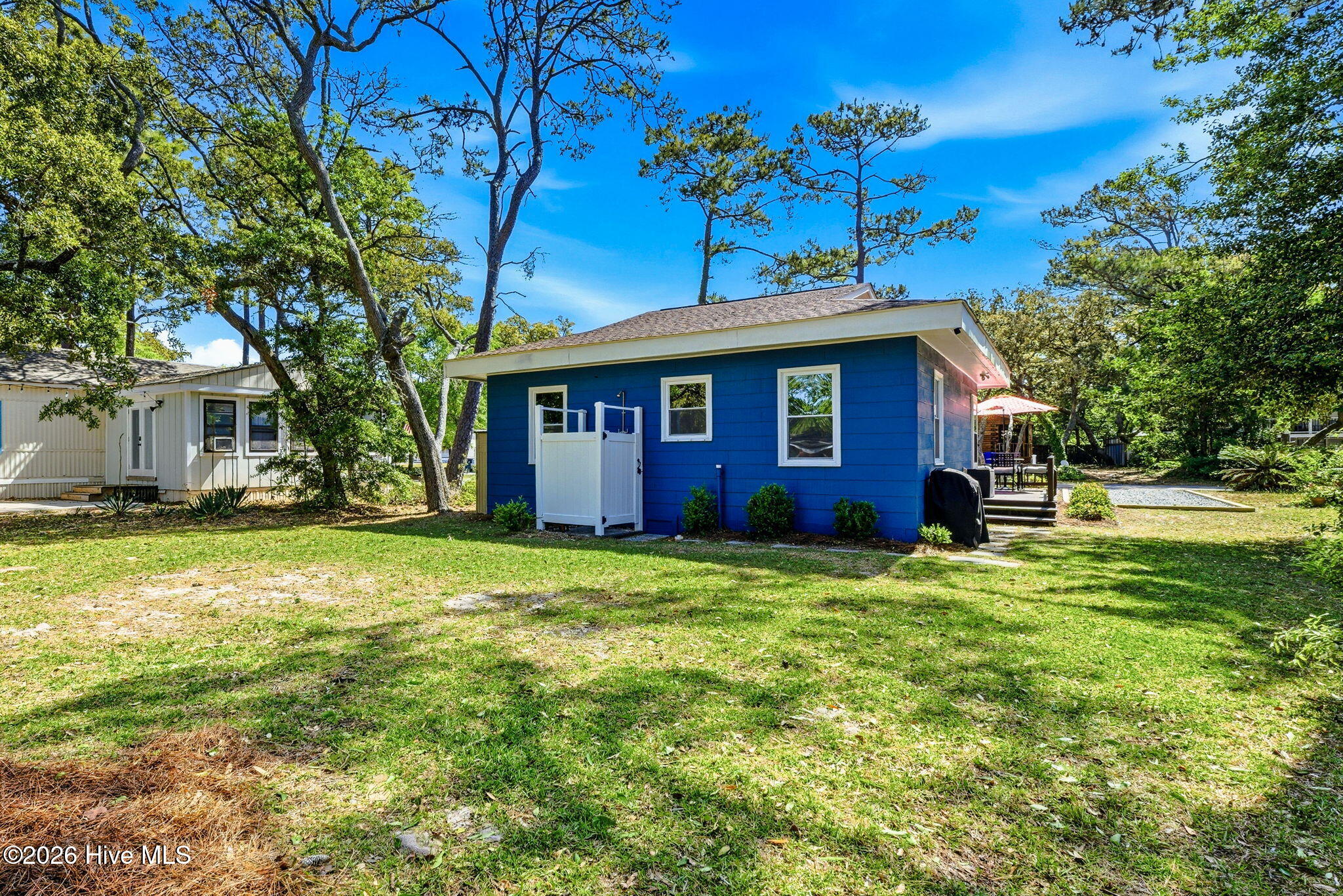 100569703 | Photo 23