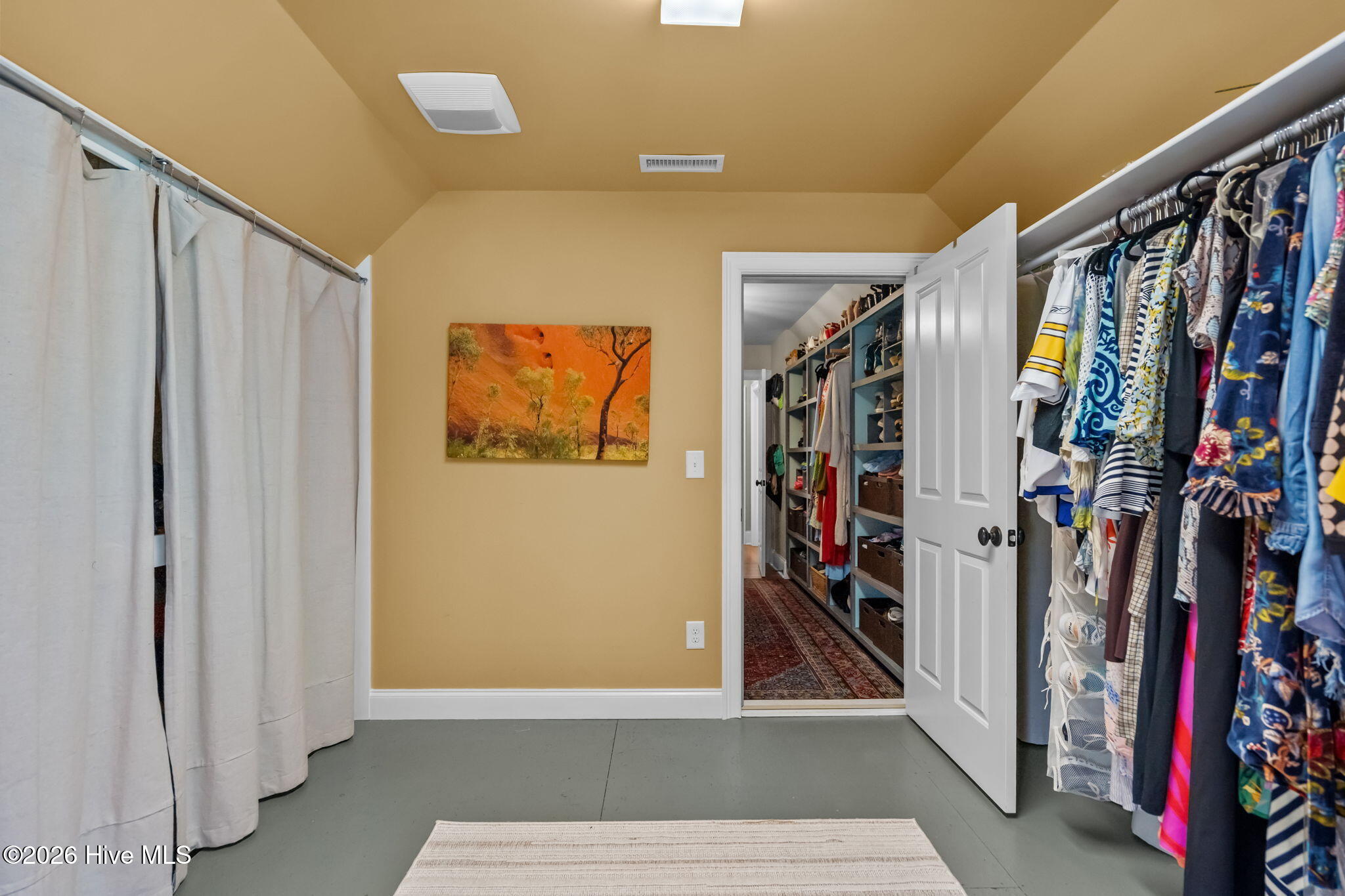 100551618 | Photo 45