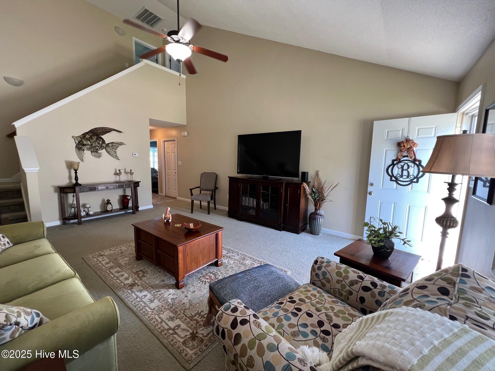 137 Jessie Circle, Hubert, NC 28539 – photo 12: 11 Living room