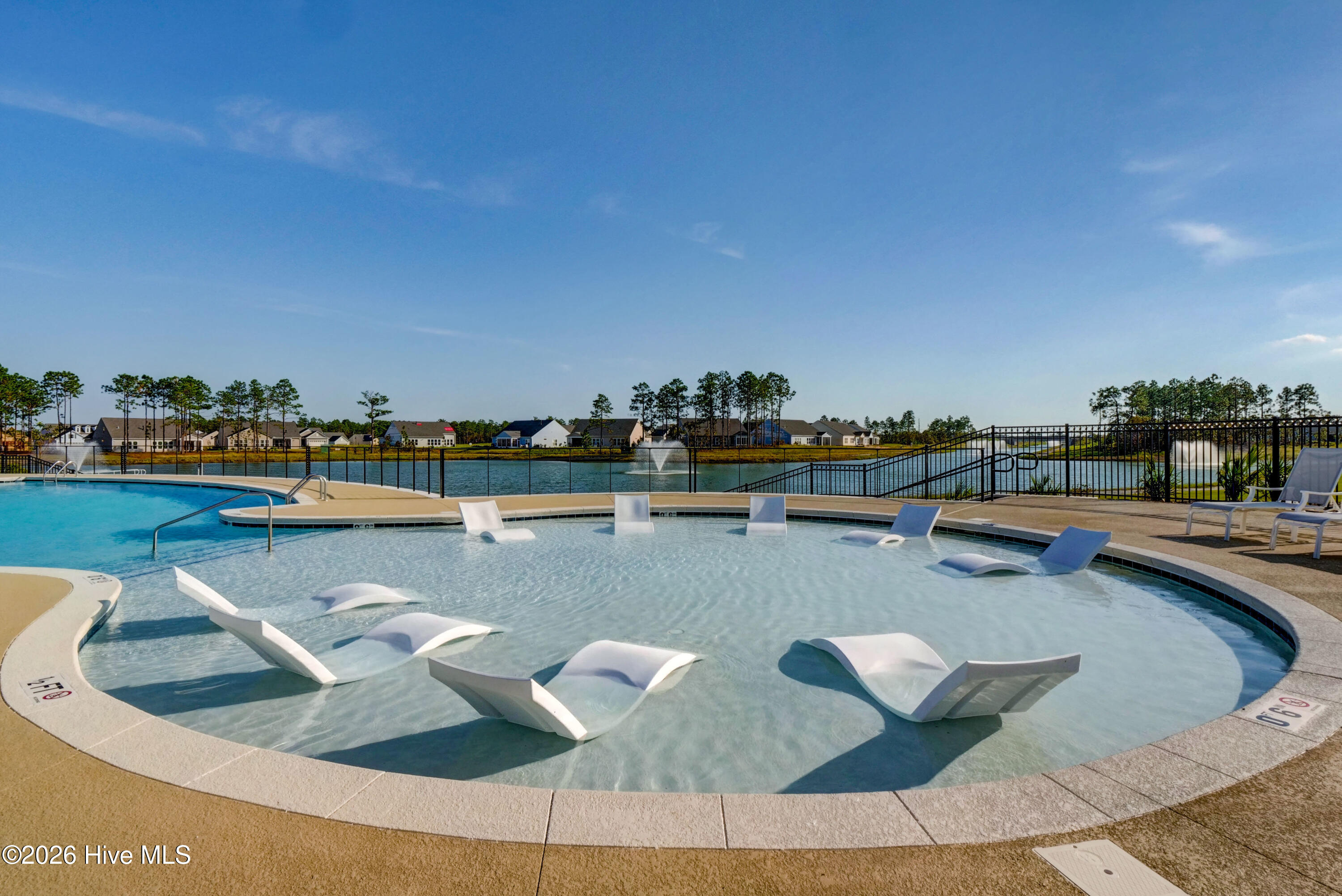 100552625 | Photo 70