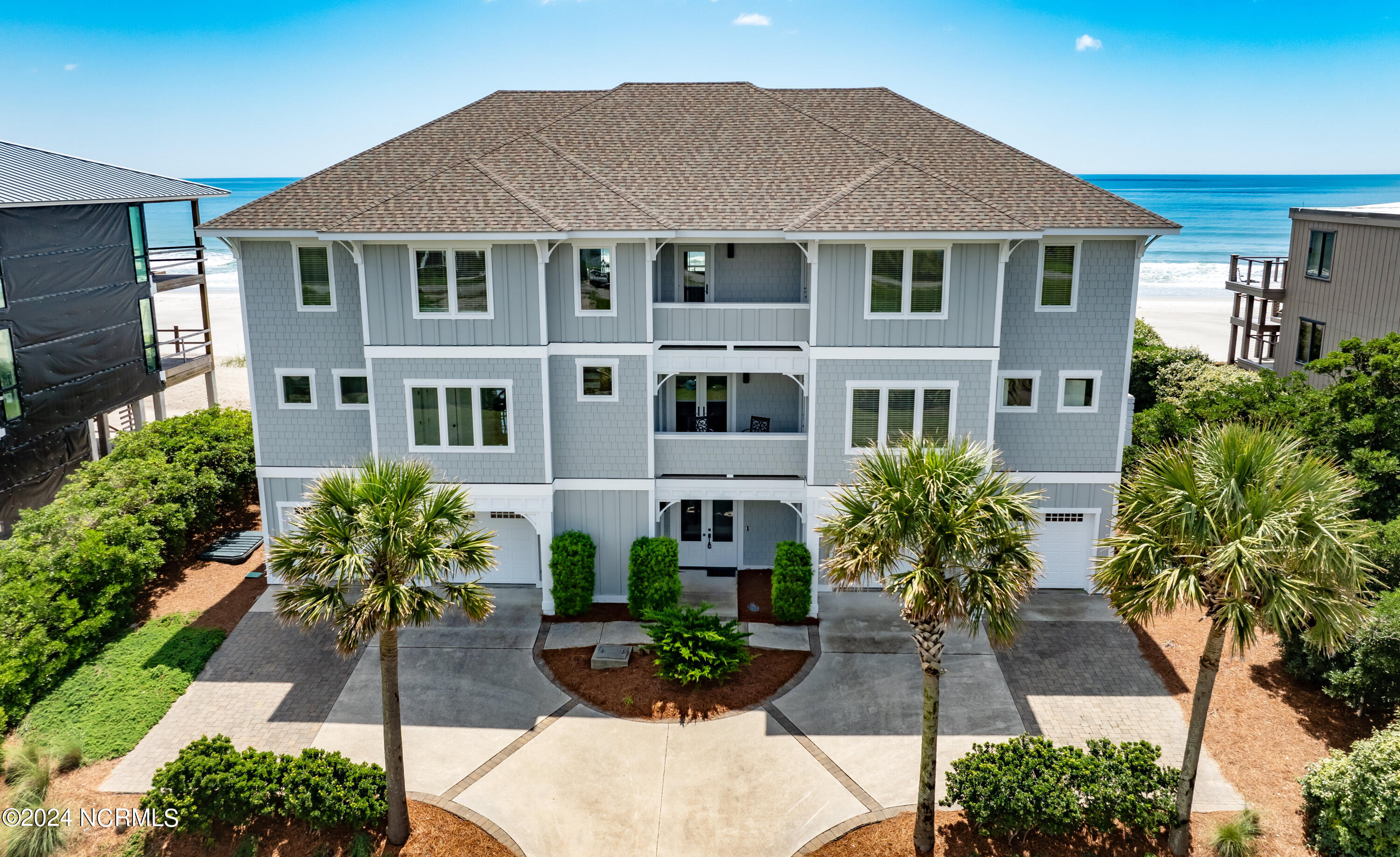 100498351 | Photo 61