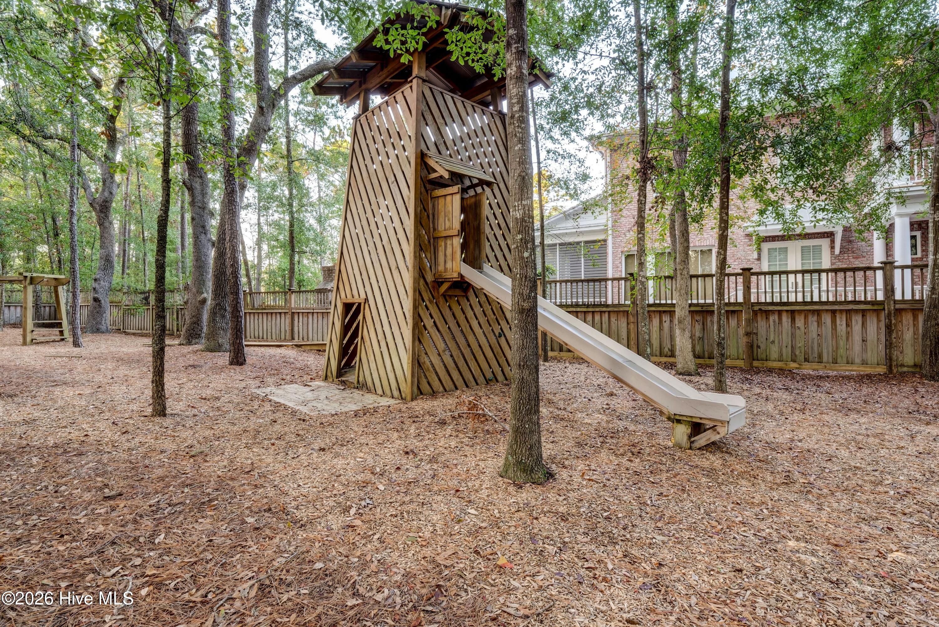 100549123 | Photo 59