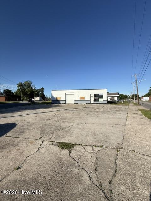 100610423 | Photo 3