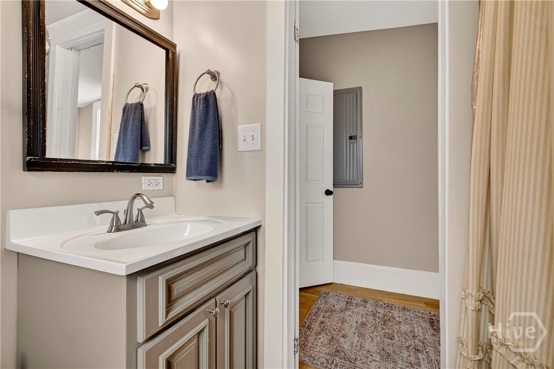 513 E Henry Street, Savannah, GA, 31401