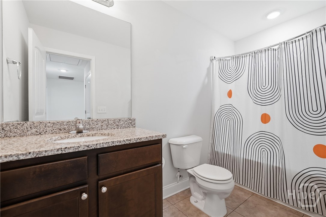 Beautiful and large bathroom for Bedrooms 2 & 3.