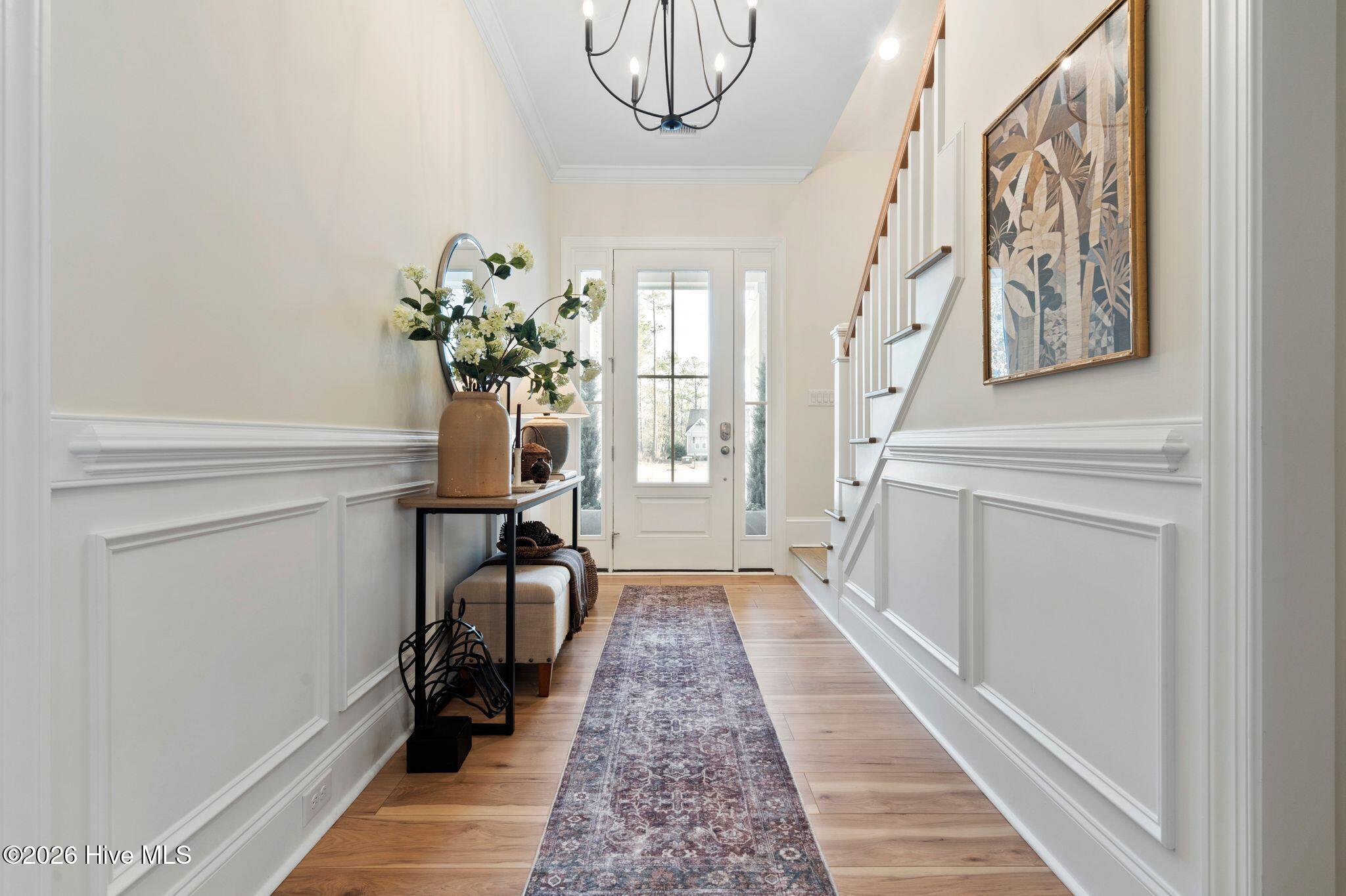 100551668 | Photo 11