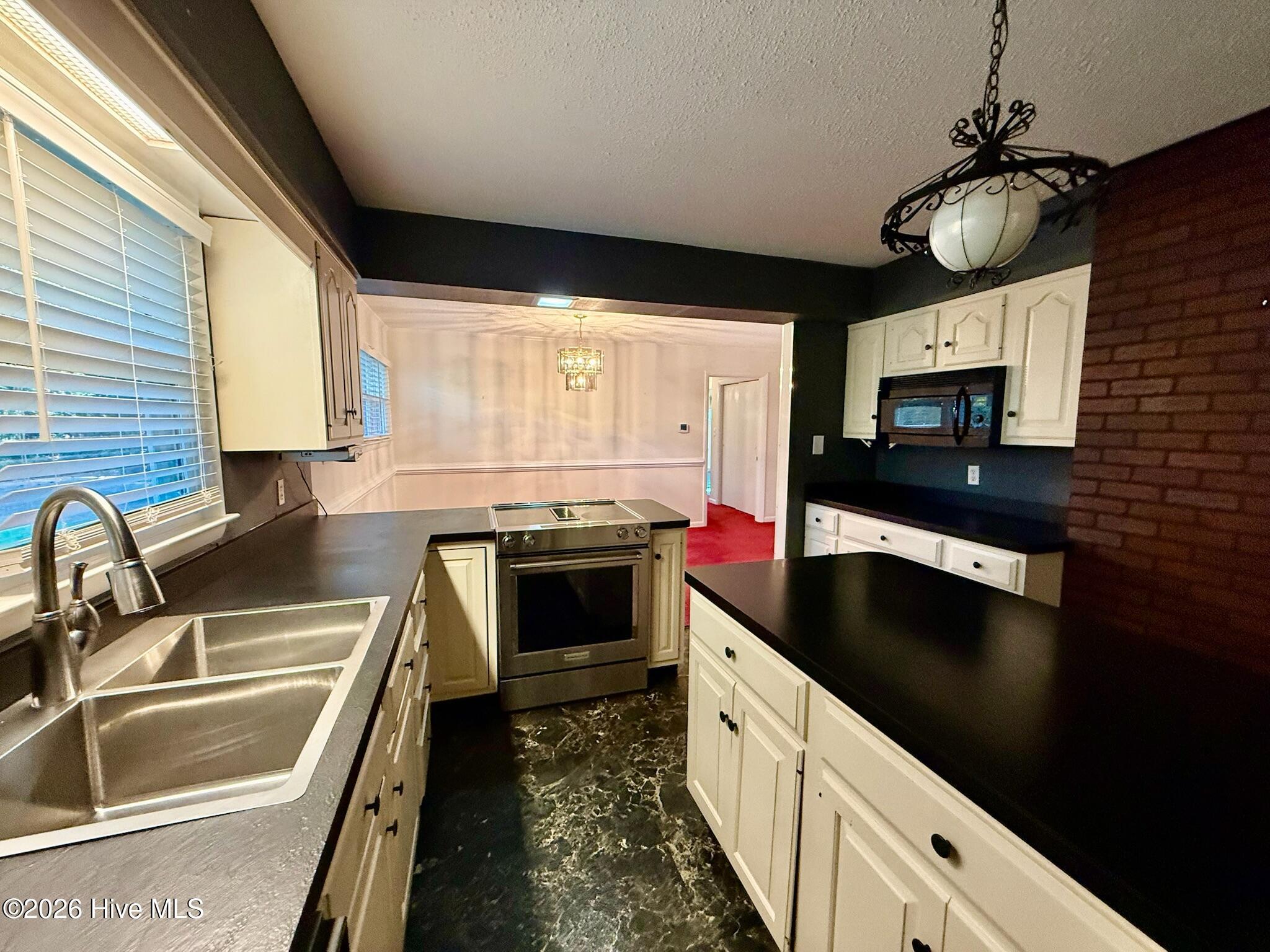 Photo 3 of Single family home for sale at 70 Windmere Rd, Pinehurst, NC 28374 | MLS# 100600648 | Listing updated on 2026-09-02