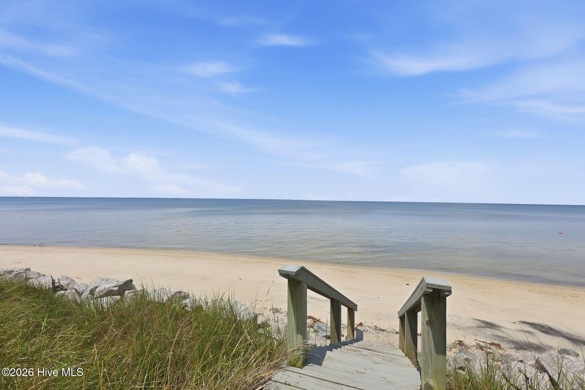 24-web-or-mls-486 Sandy Point Dr 024