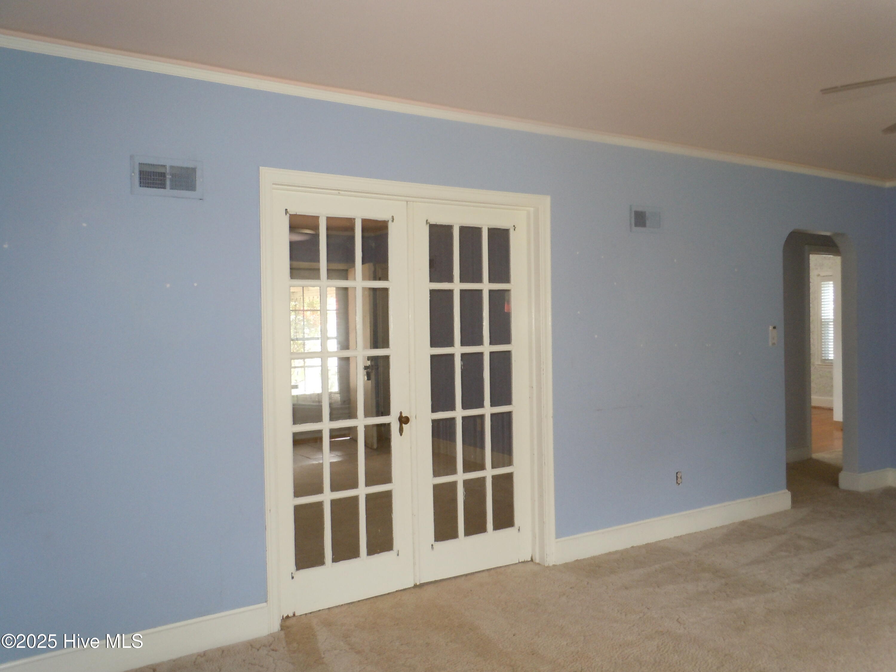 100536293 | Photo 10