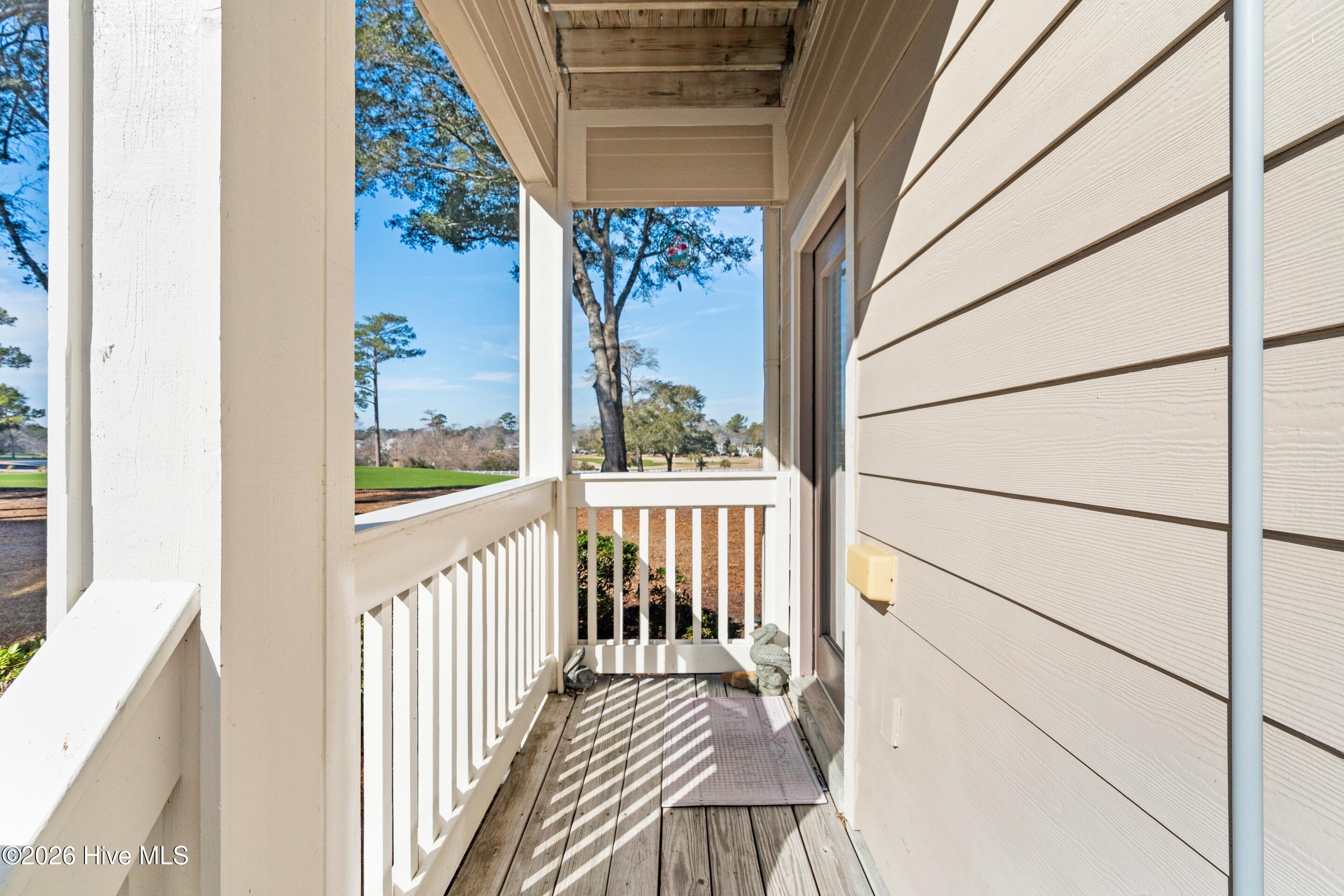 100548486 | Photo 36