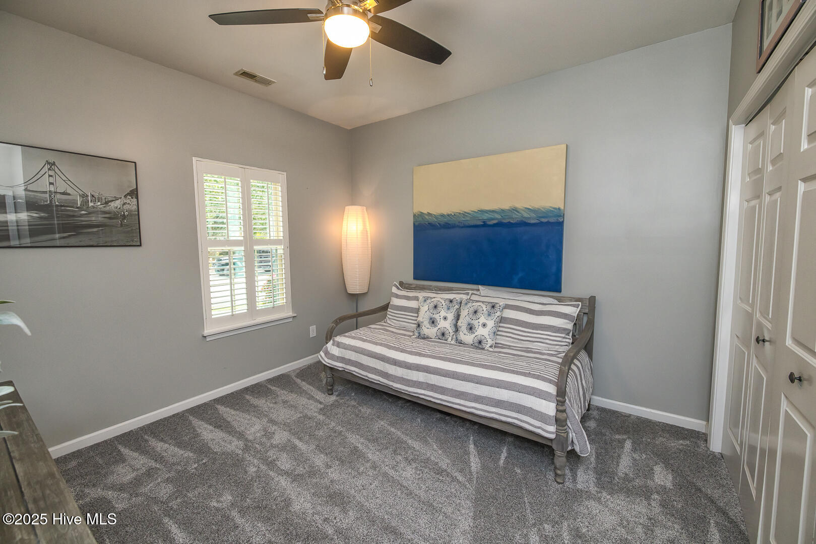 100537191 | Photo 37