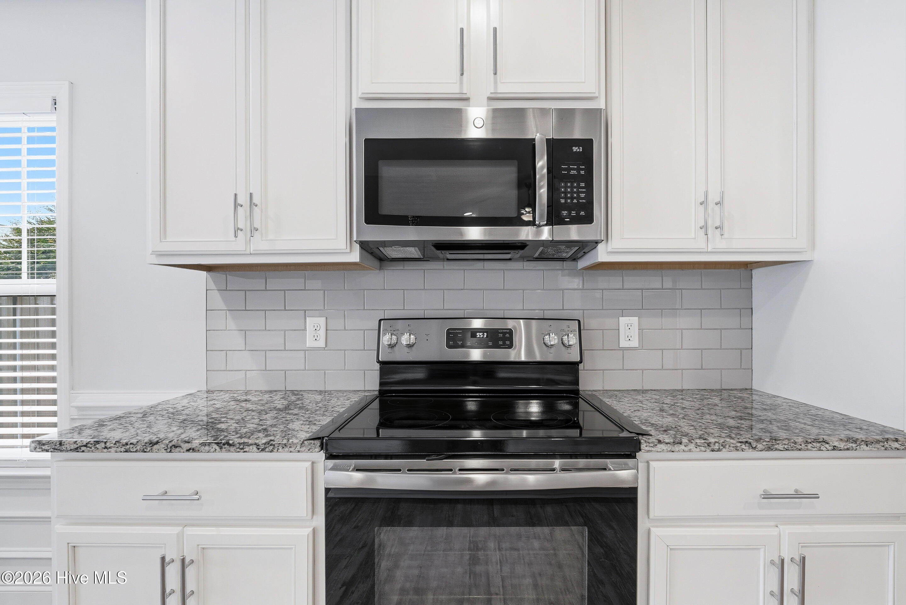 100557566 | Photo 19