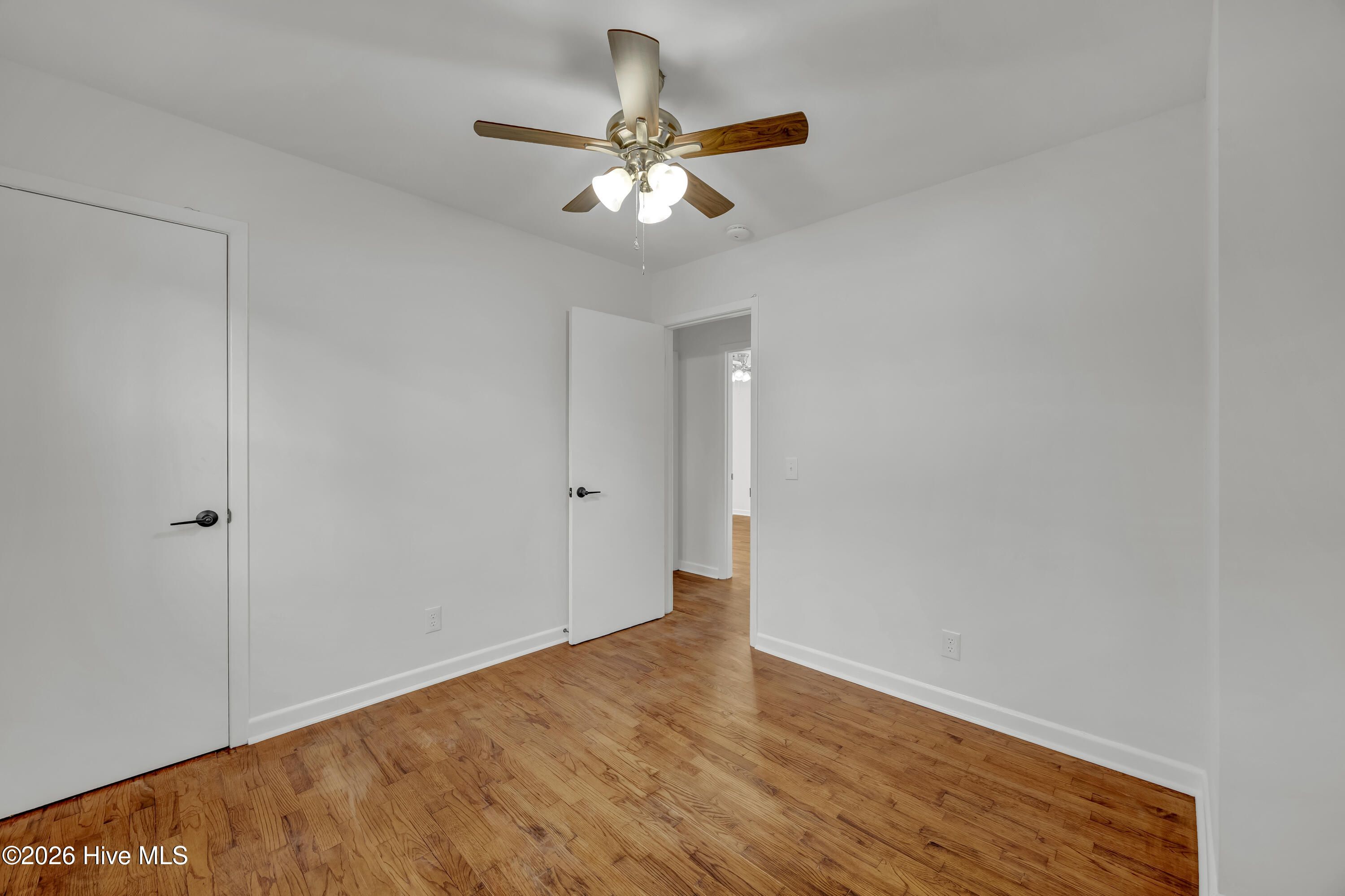 100555312 | Photo 17