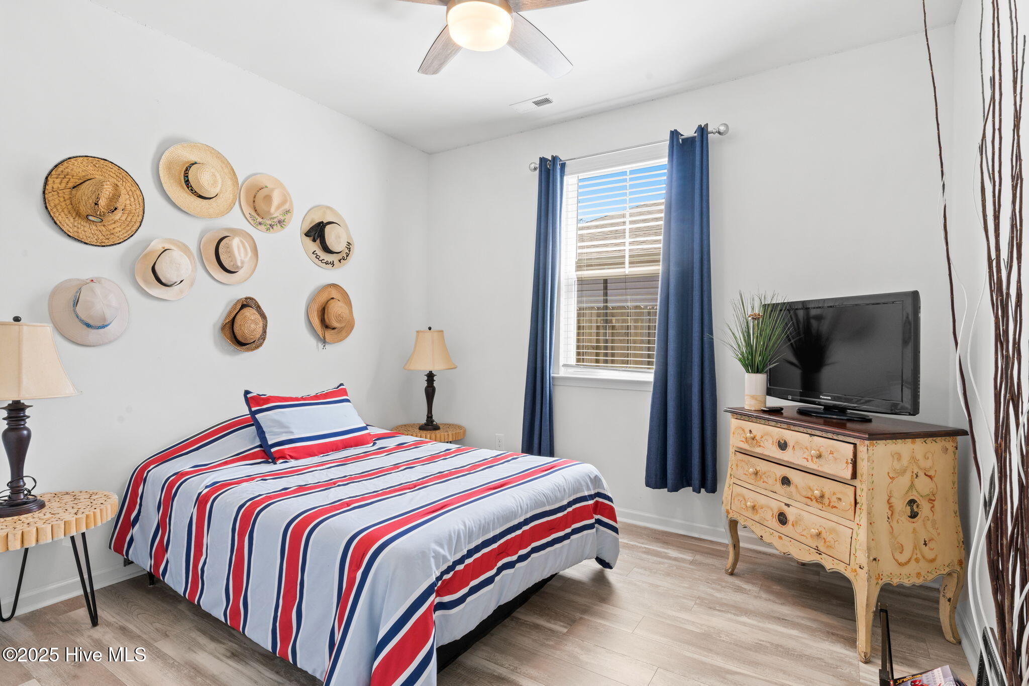 100531628 | Photo 32