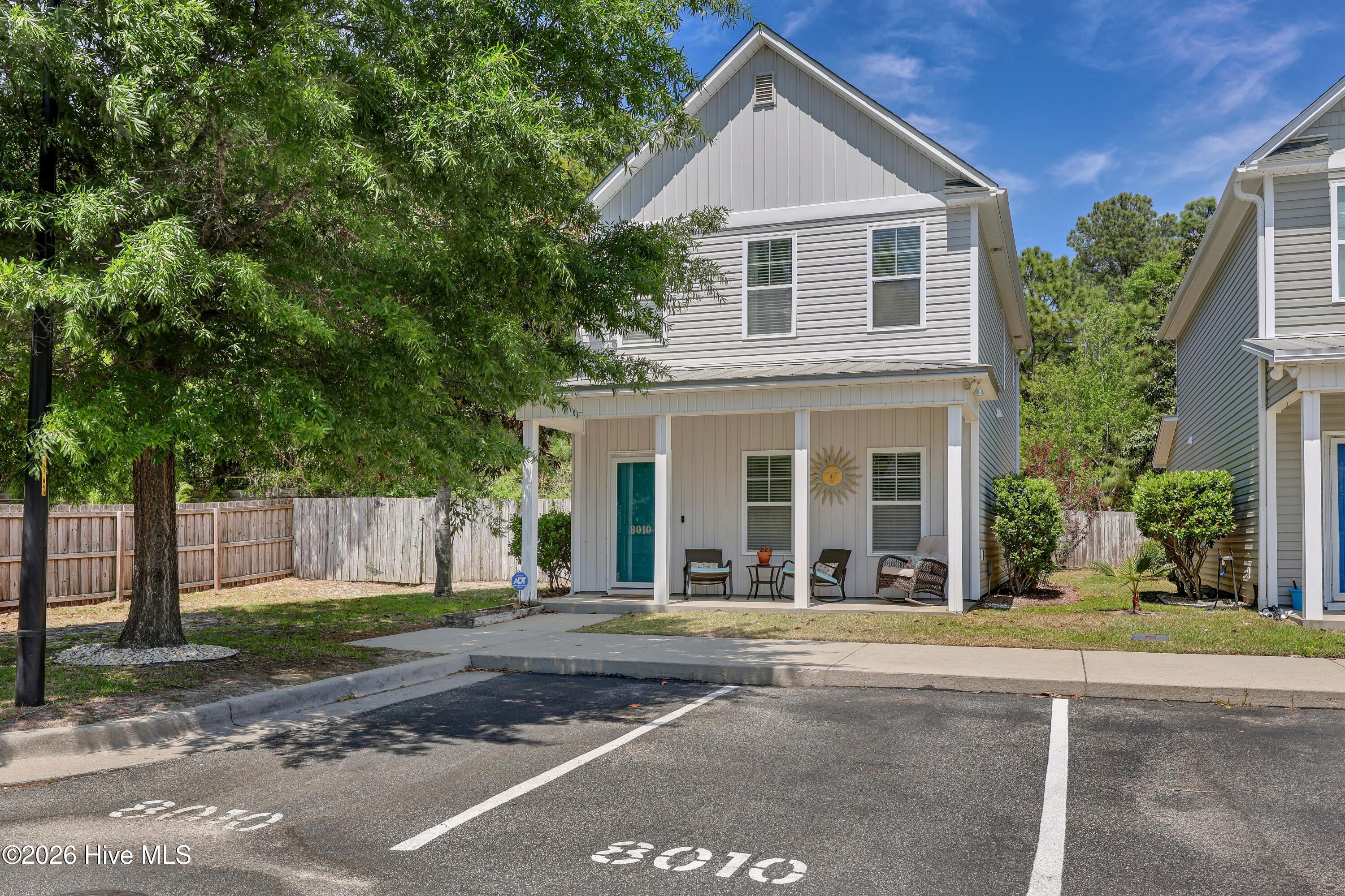 100567851 | Photo 33