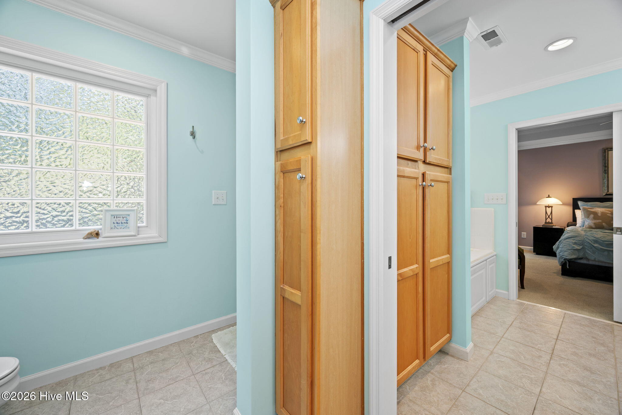 48-web-or-mls-417-Holly-St-5-20-26-049