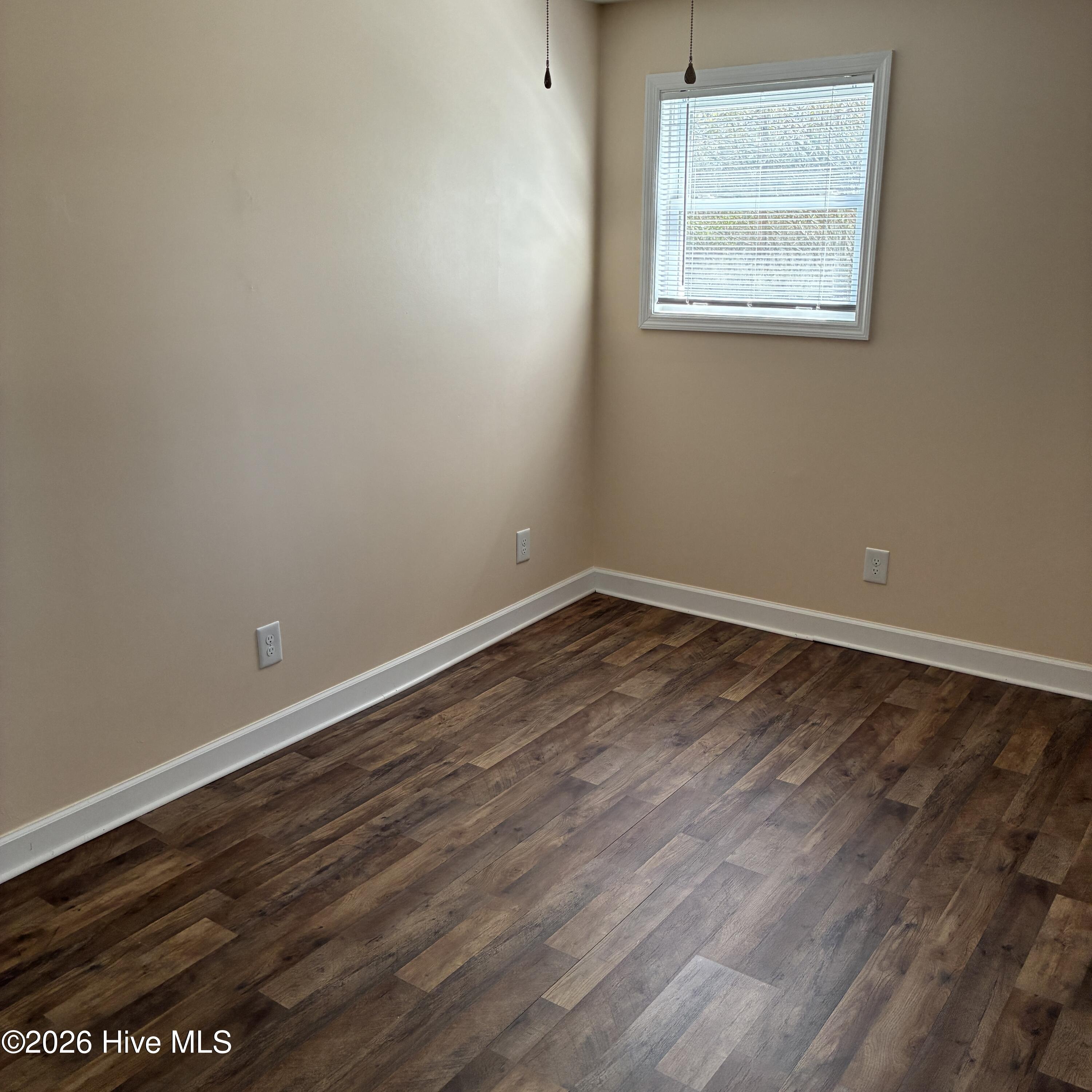 100560744 | Photo 28