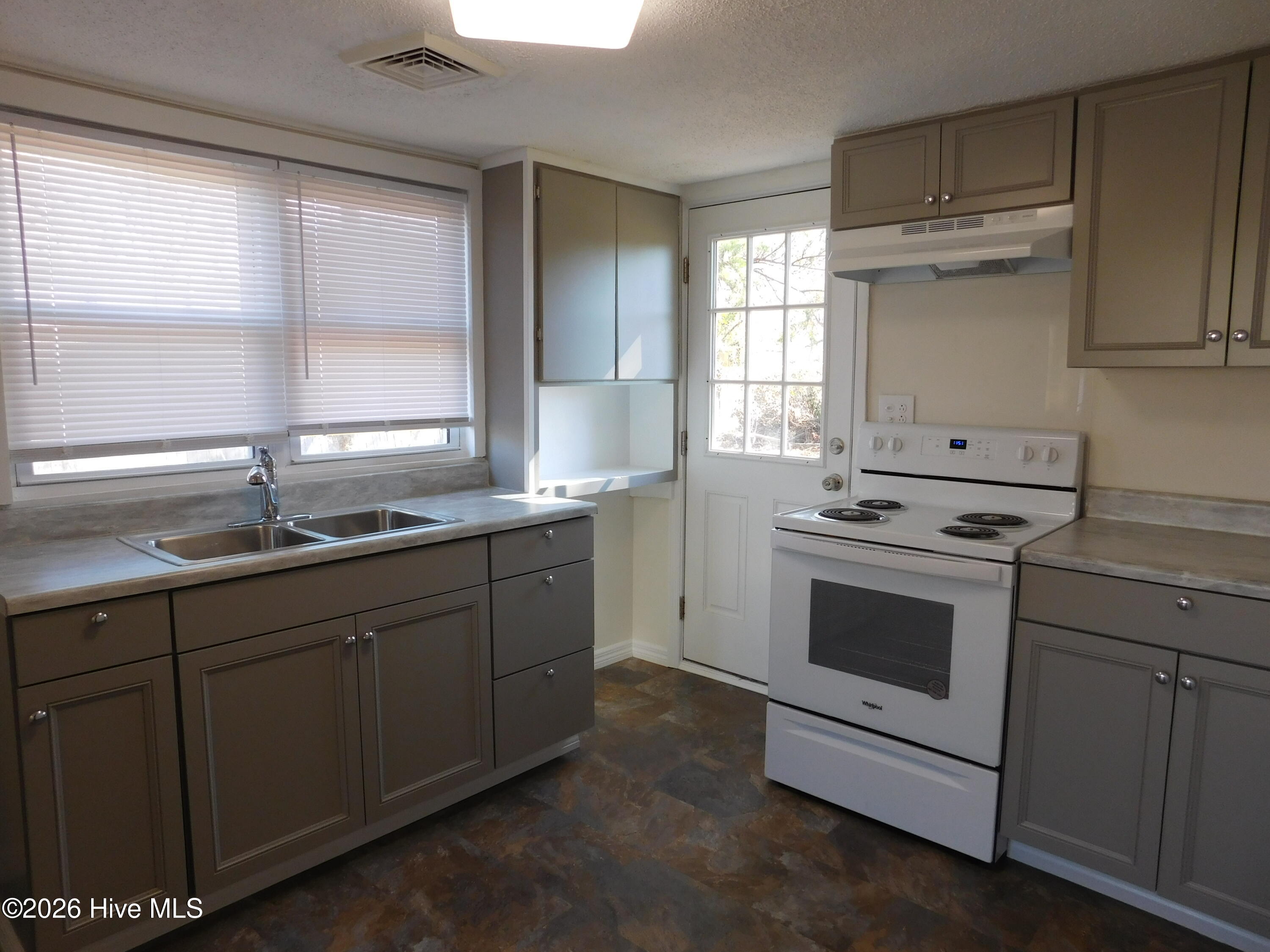 423 Bouy Street,New Bern