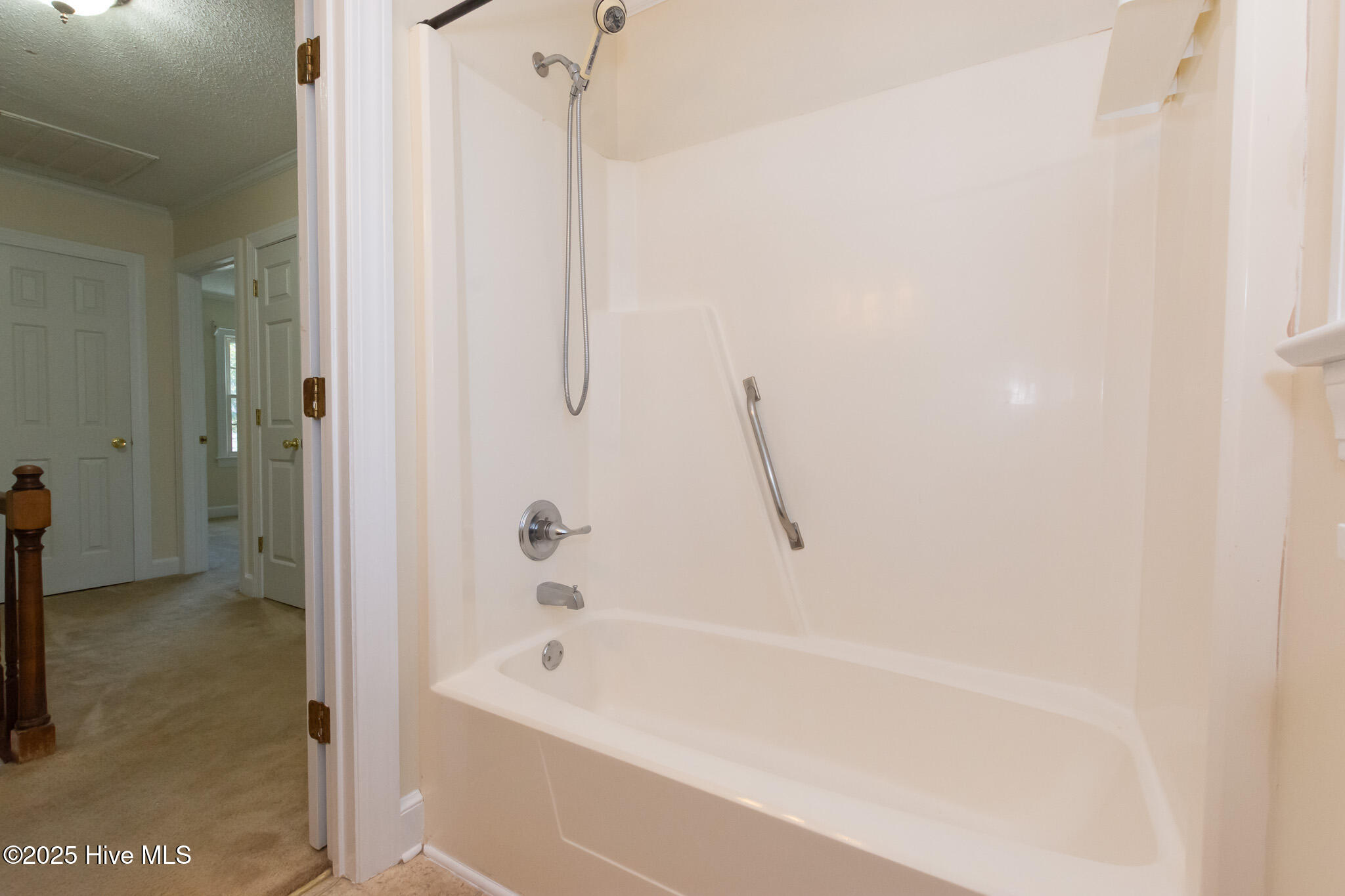 100506266 | Photo 49