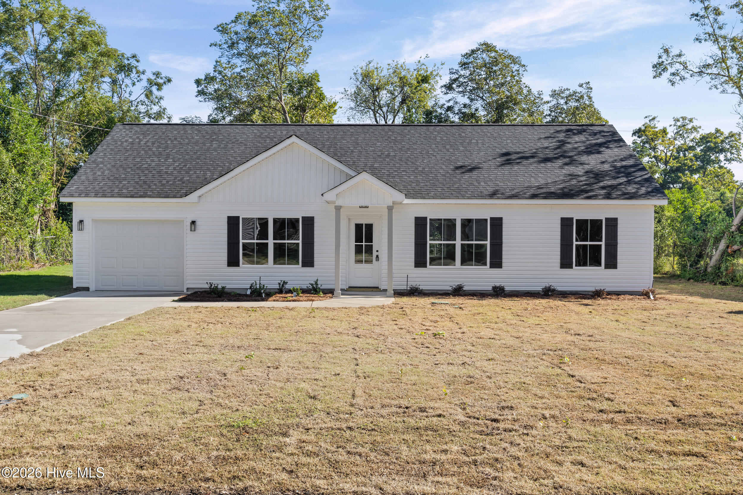 Photo 2 of Single family home for sale at 327 Sims Ave, Augusta, GA 30906 | MLS# 100607673 | Listing updated on 2026-10-02
