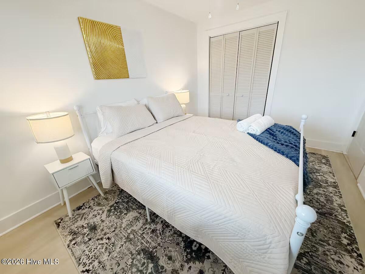 100562681 | Photo 23