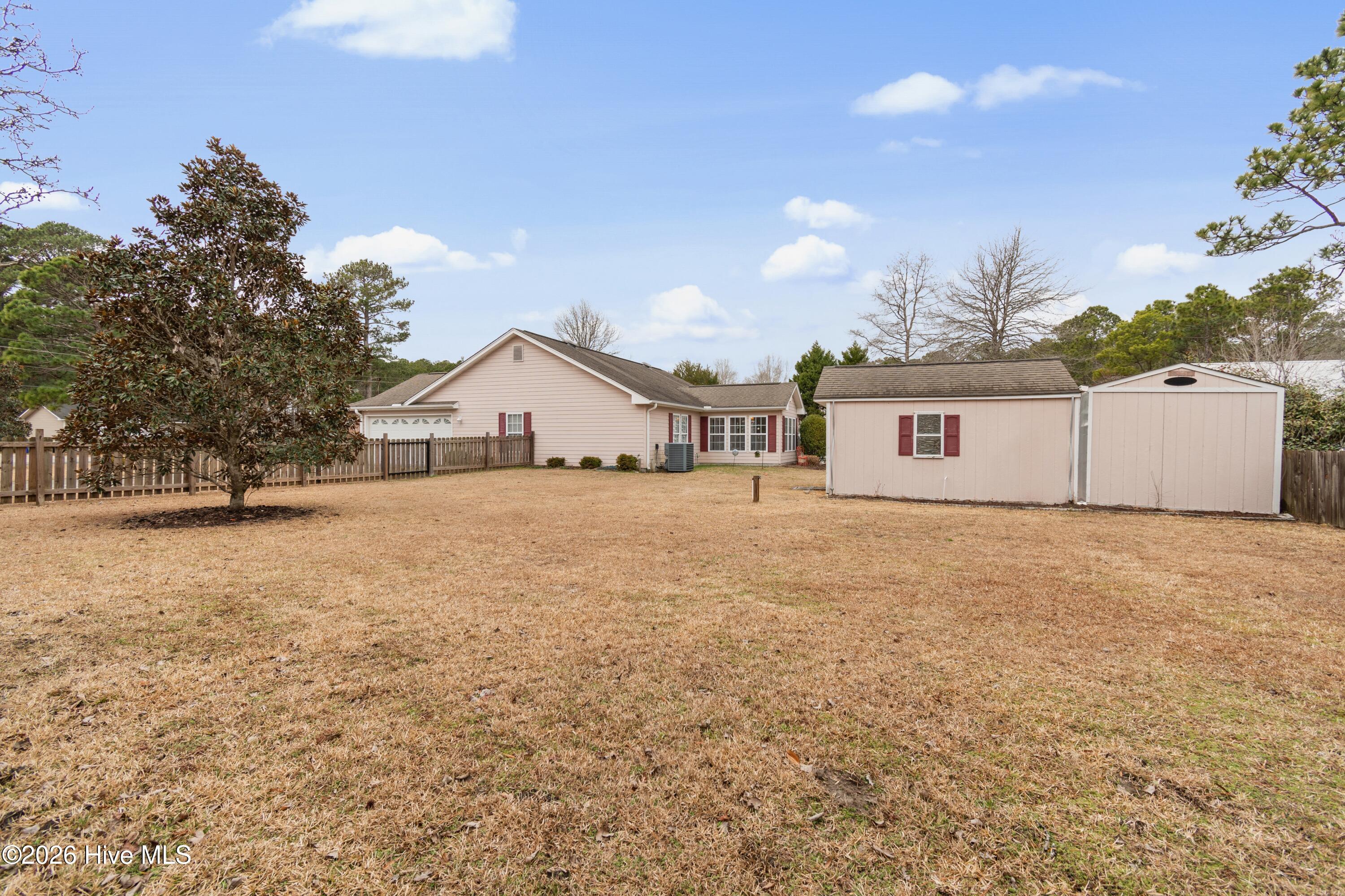 100555081 | Photo 32