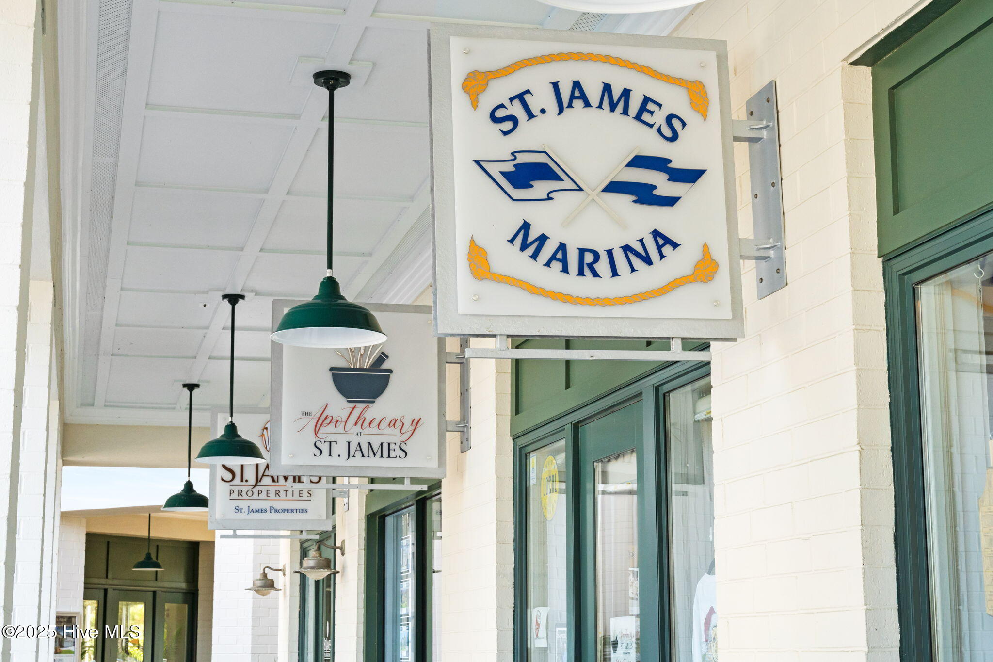 100487177 | Photo 20